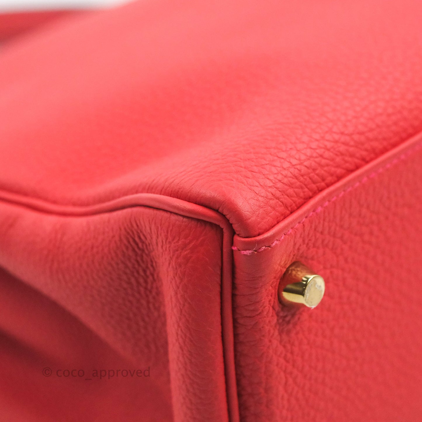 Hermès Retourne Taurillon Kelly 28 Rouge Pivoine Clemence Gold Hardware
