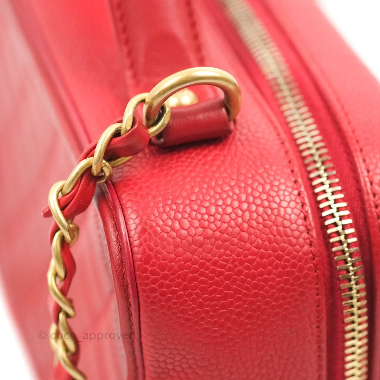 Chanel Quilted Medium CC Filigree Vanity Case Red Caviar Gold Hardware