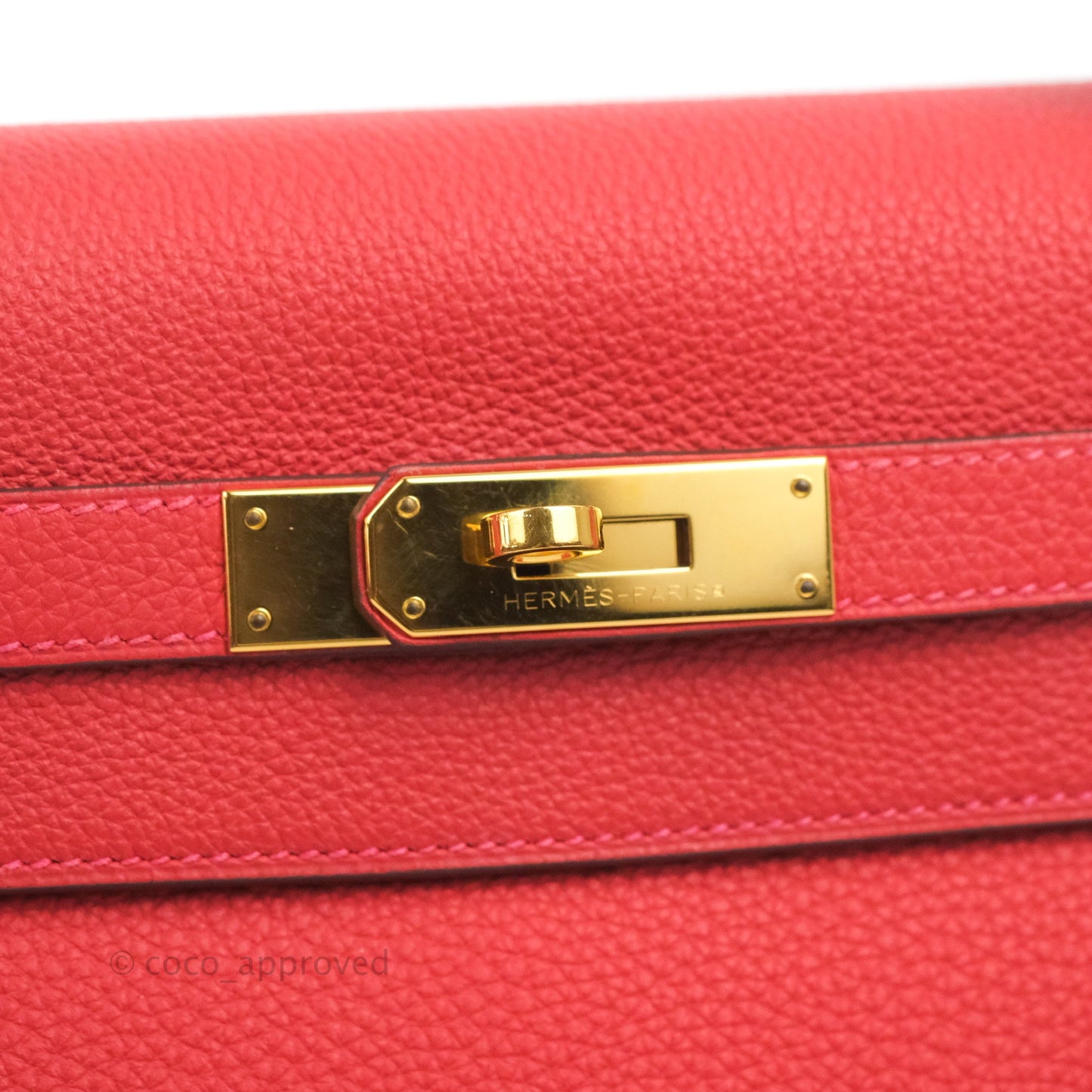 Hermès Retourne Taurillon Kelly 28 Rouge Pivoine Clemence Gold Hardware