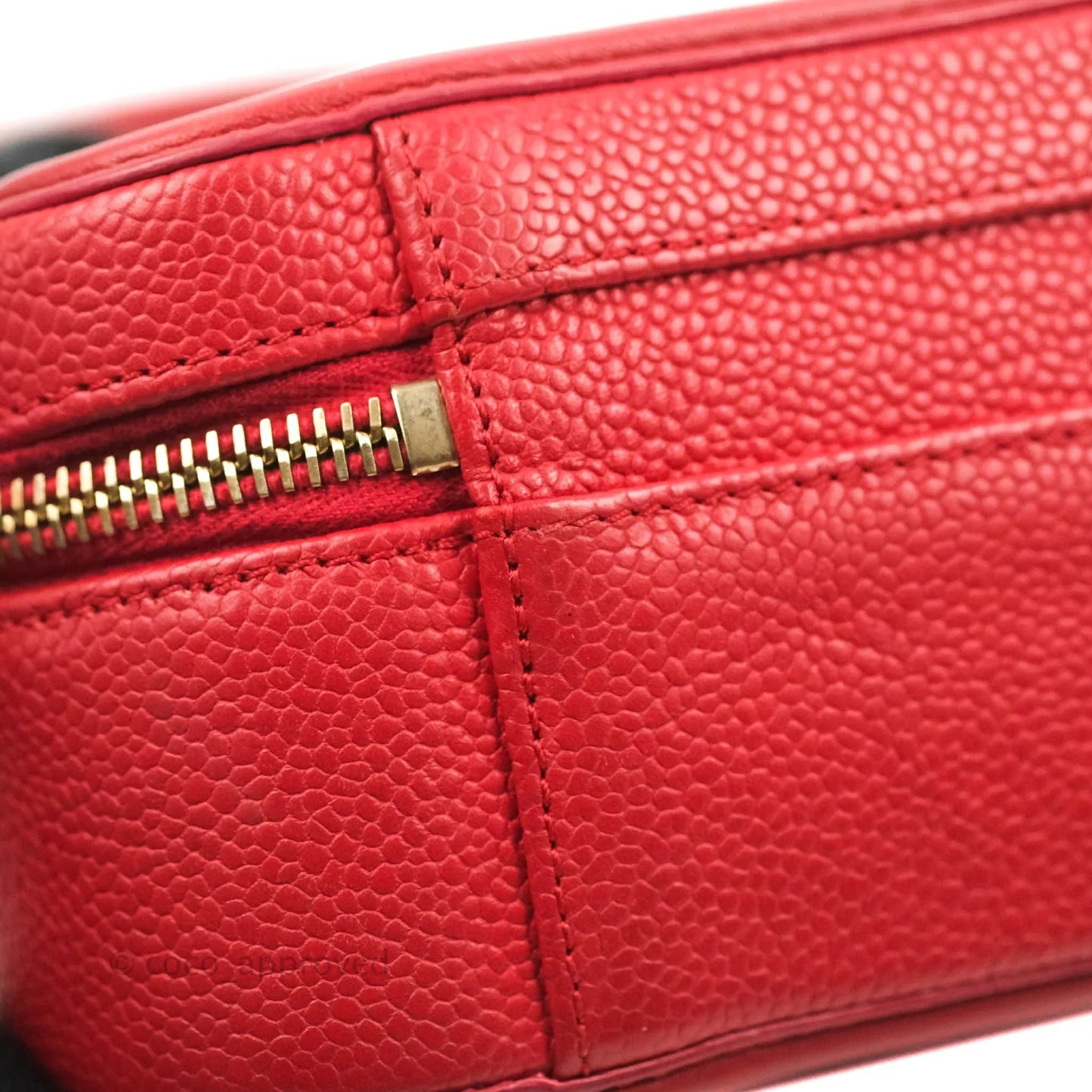 Chanel Quilted Medium CC Filigree Vanity Case Red Caviar Gold Hardware