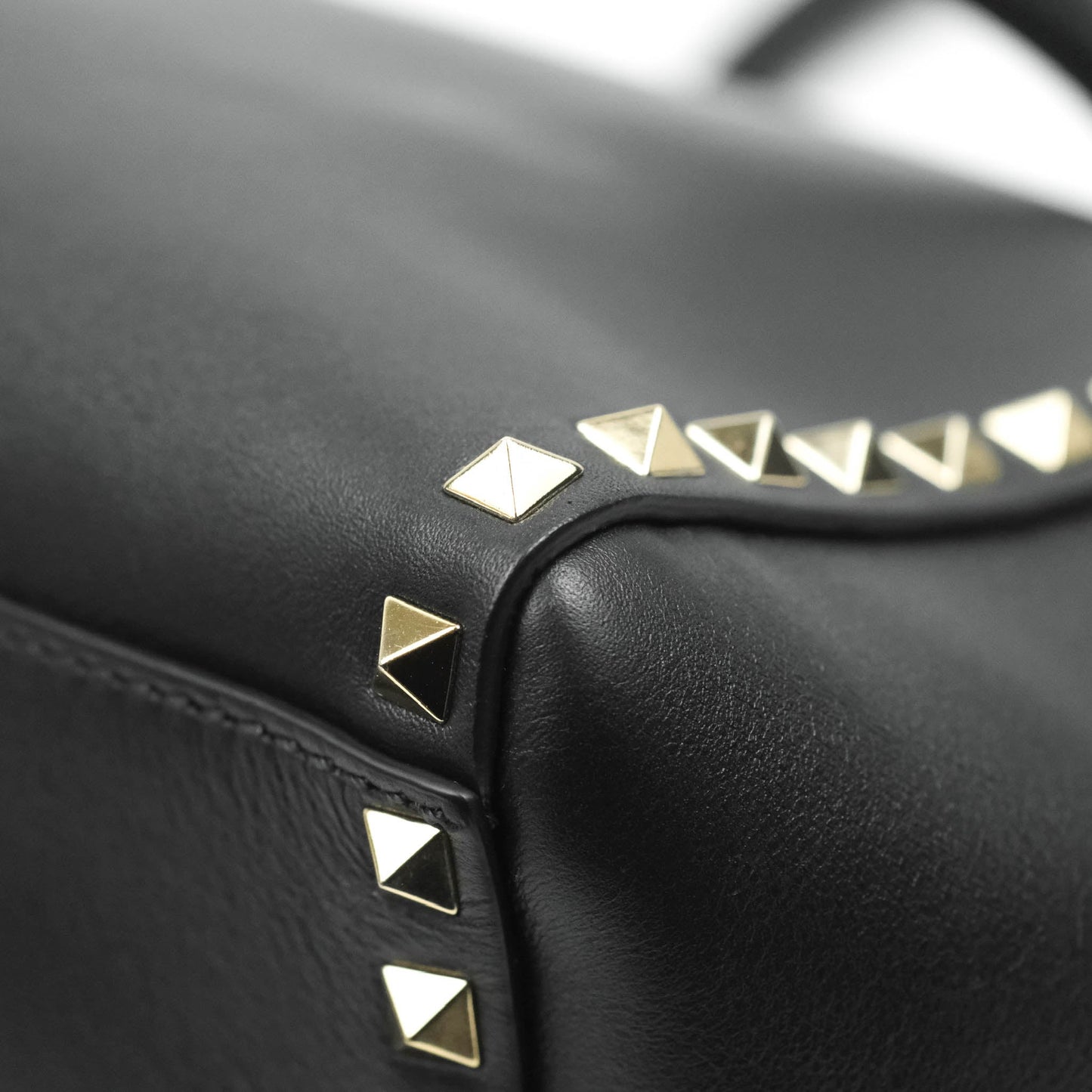 Valentino Garavani Rockstud Mini Trapeze Shoulder Bag Black Calfskin Gold Hardware