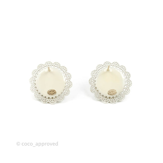 Chanel CC Pearl Round Earrings 15K