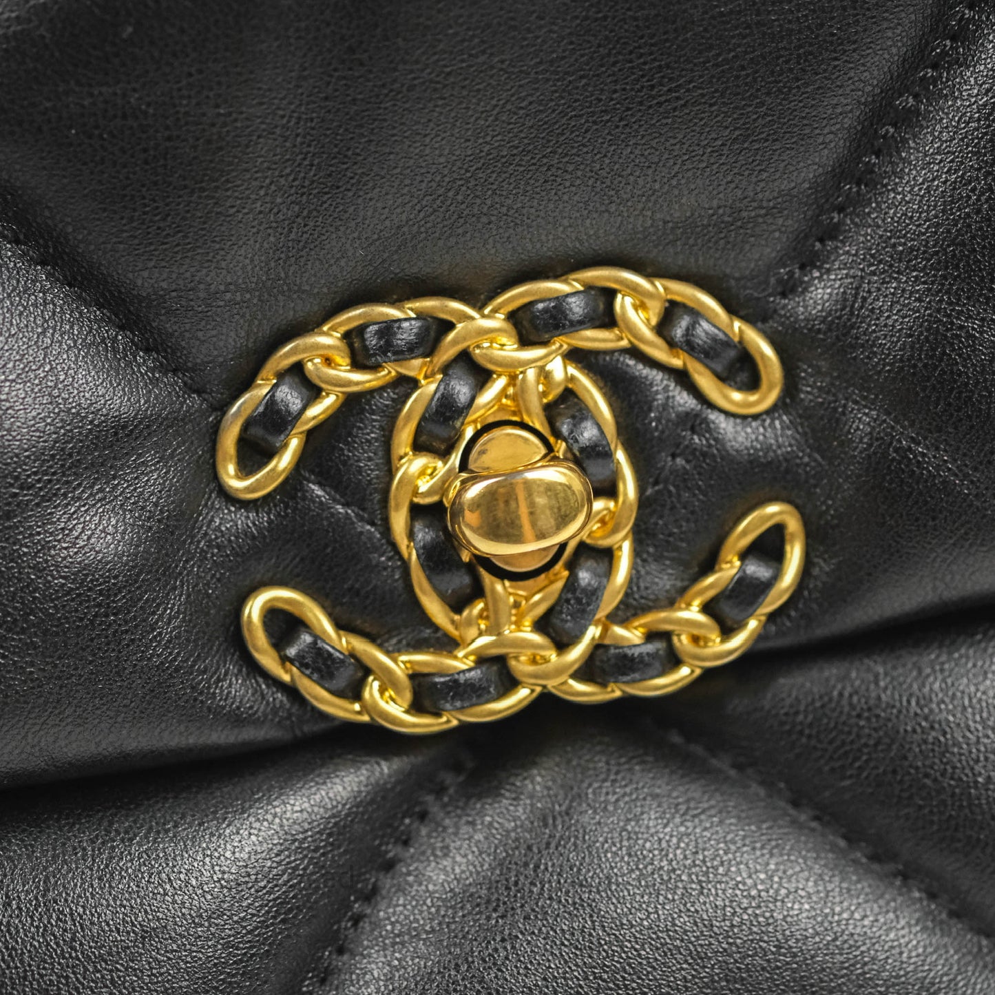 Chanel 19 Small Black Lambskin Mixed Hardware 21K