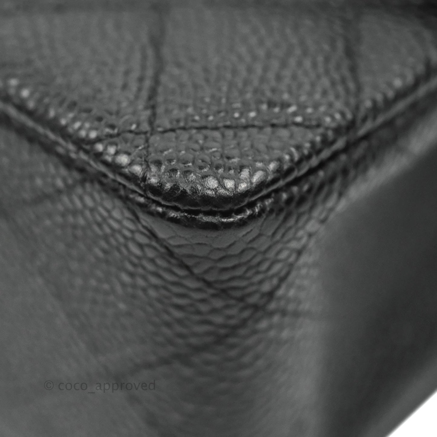 Chanel Classic M/L Medium Double Flap Black Caviar 24k Gold Hardware