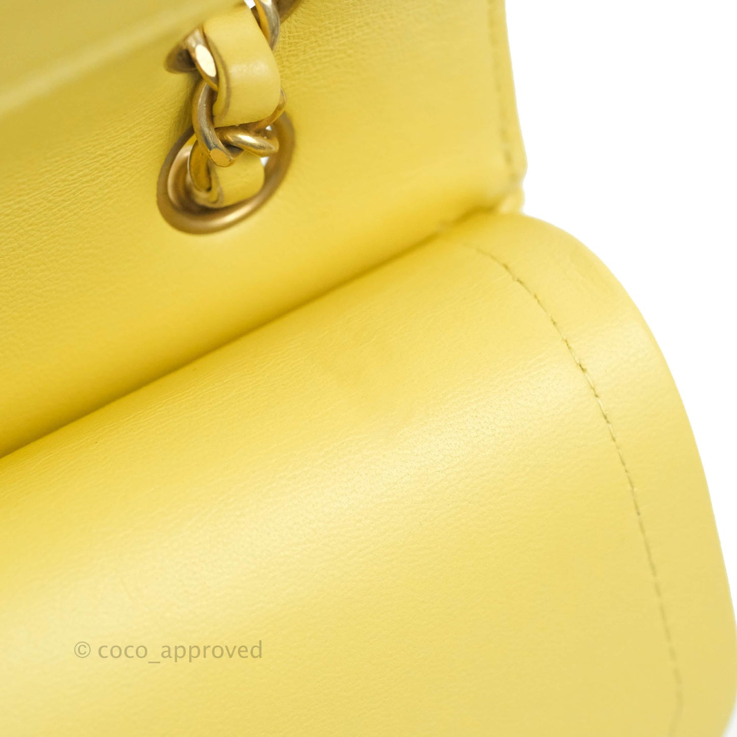 Chanel Classic M/L Medium Flap Chevron Yellow Lambskin Gold Hardware