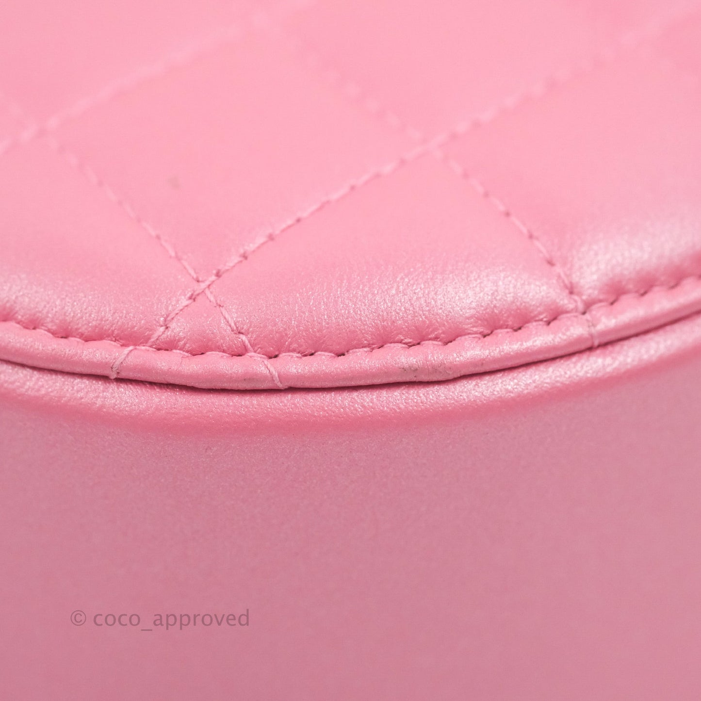 Chanel Quilted Round Clutch With Pearl Chain Iridescent Pink Lambskin Gold Hardware