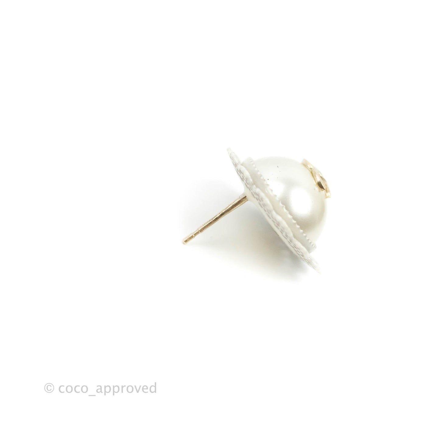 Chanel CC Pearl Round Earrings 15K
