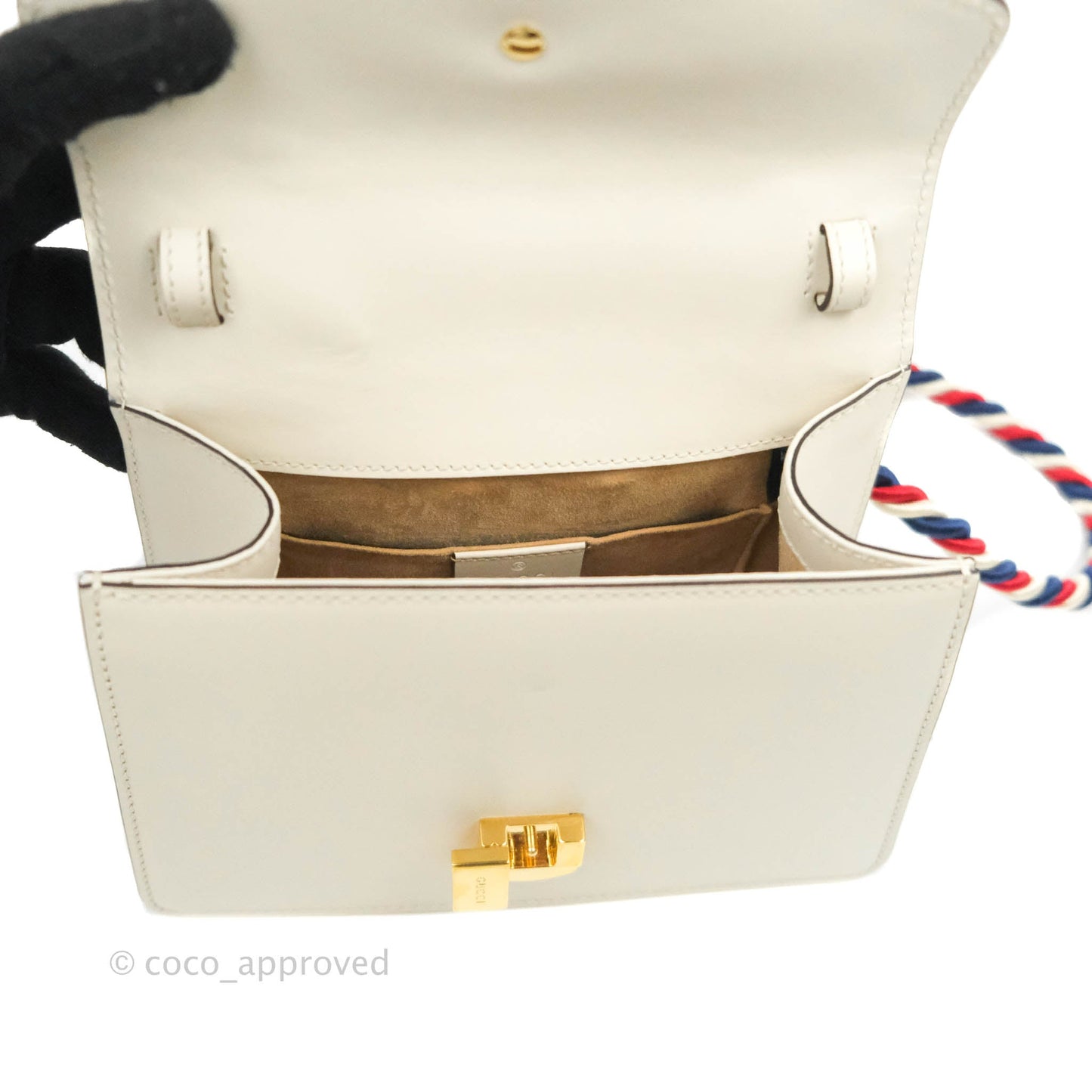 Gucci Mini Sylvie Top Handle White Calfskin Shoulder Bag⁣ ⁣⁣⁣⁣⁣⁣⁣⁣⁣⁣⁣⁣⁣⁣⁣⁣With Strap