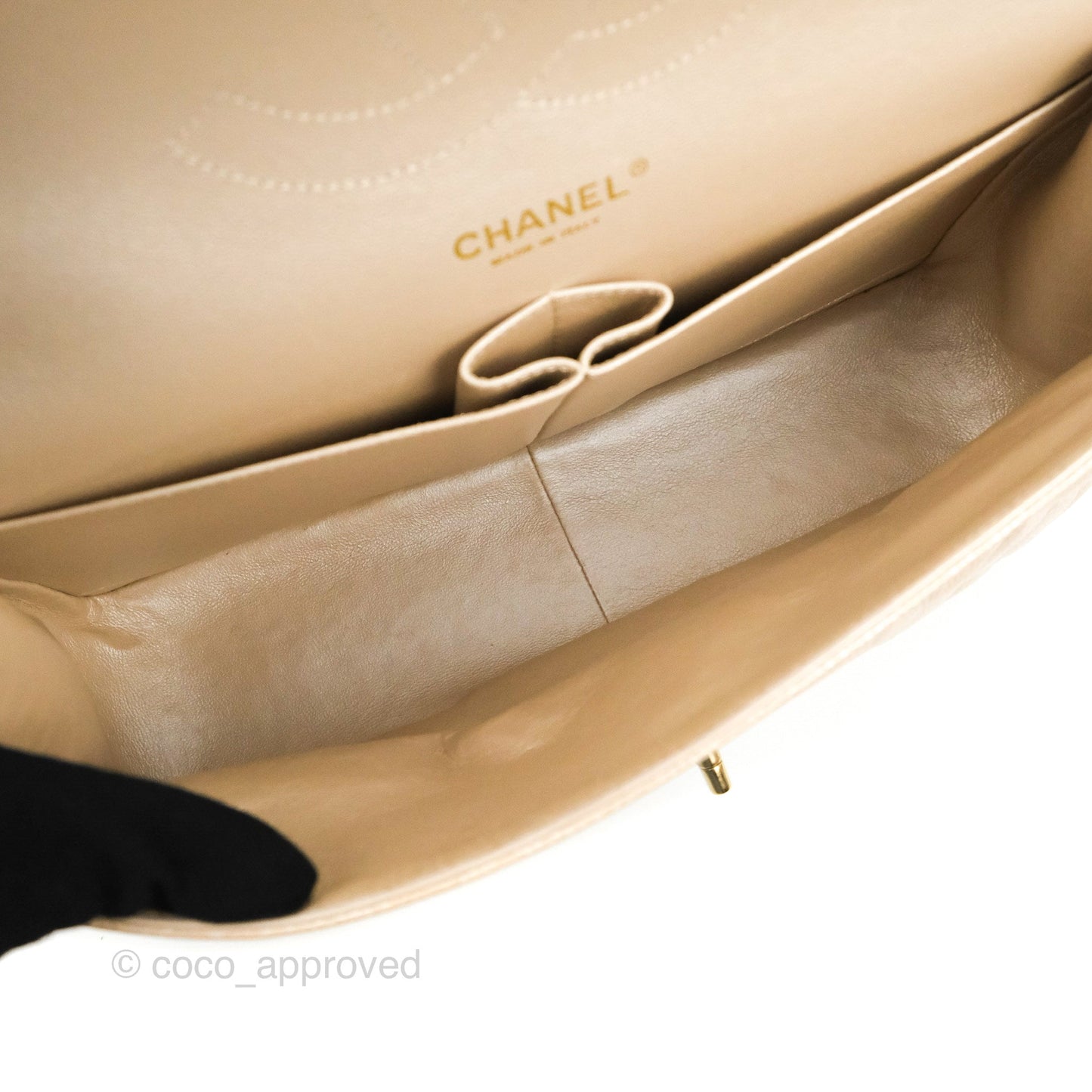 Chanel Jumbo Double Flap Iridescent Pearly Caviar Gold Hardware⁣⁣