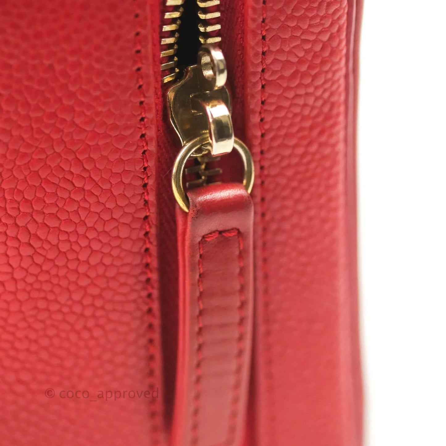 Chanel Quilted Medium CC Filigree Vanity Case Red Caviar Gold Hardware