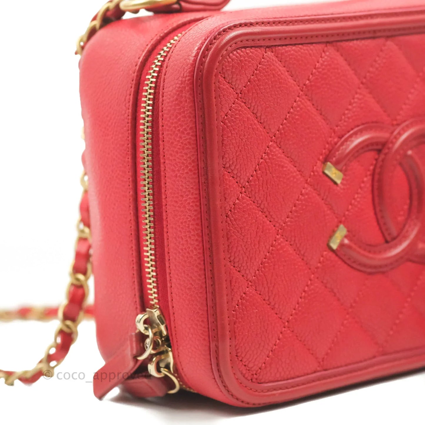 Chanel Quilted Medium CC Filigree Vanity Case Red Caviar Gold Hardware