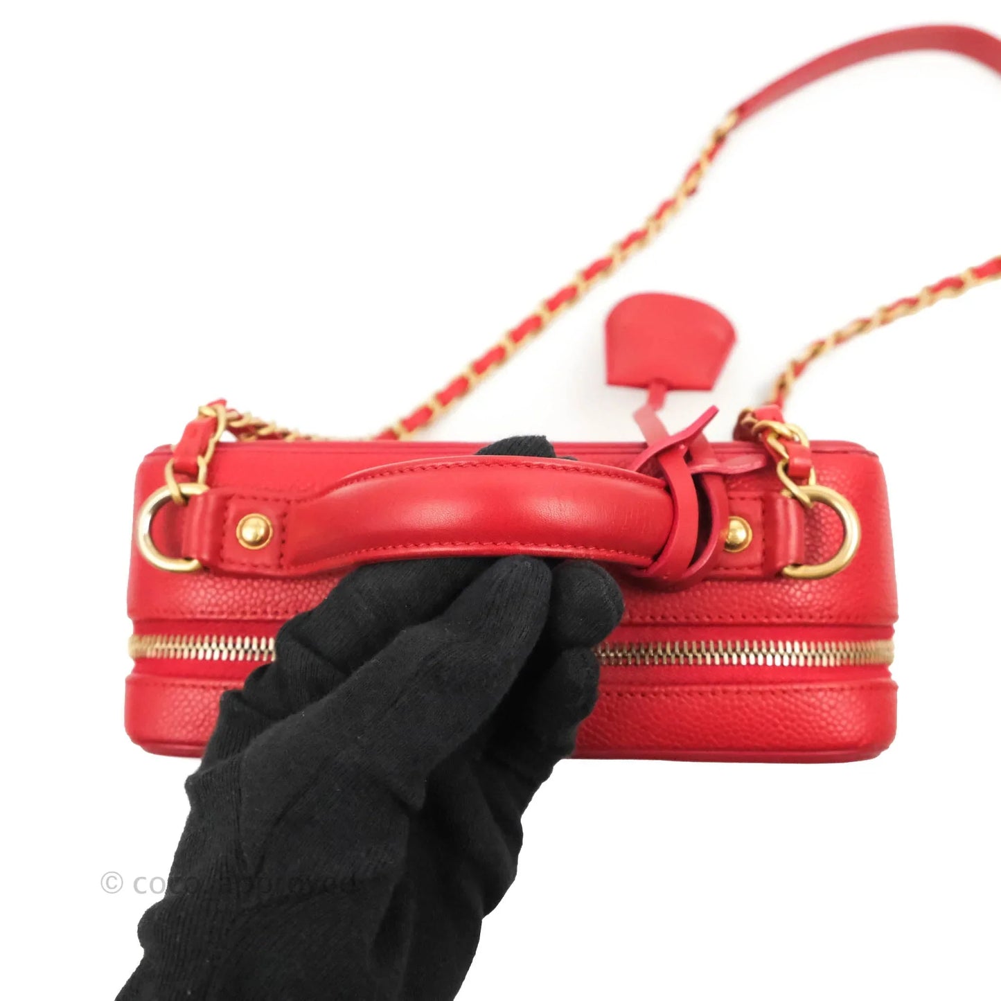 Chanel Quilted Medium CC Filigree Vanity Case Red Caviar Gold Hardware