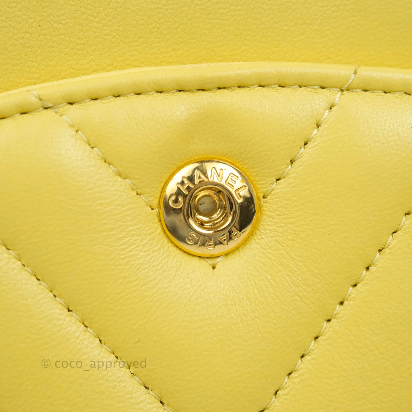 Chanel Classic M/L Medium Flap Chevron Yellow Lambskin Gold Hardware