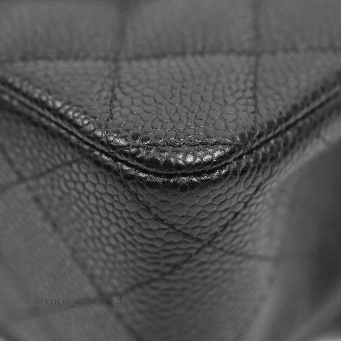 Chanel Classic M/L Medium Double Flap Black Caviar 24k Gold Hardware