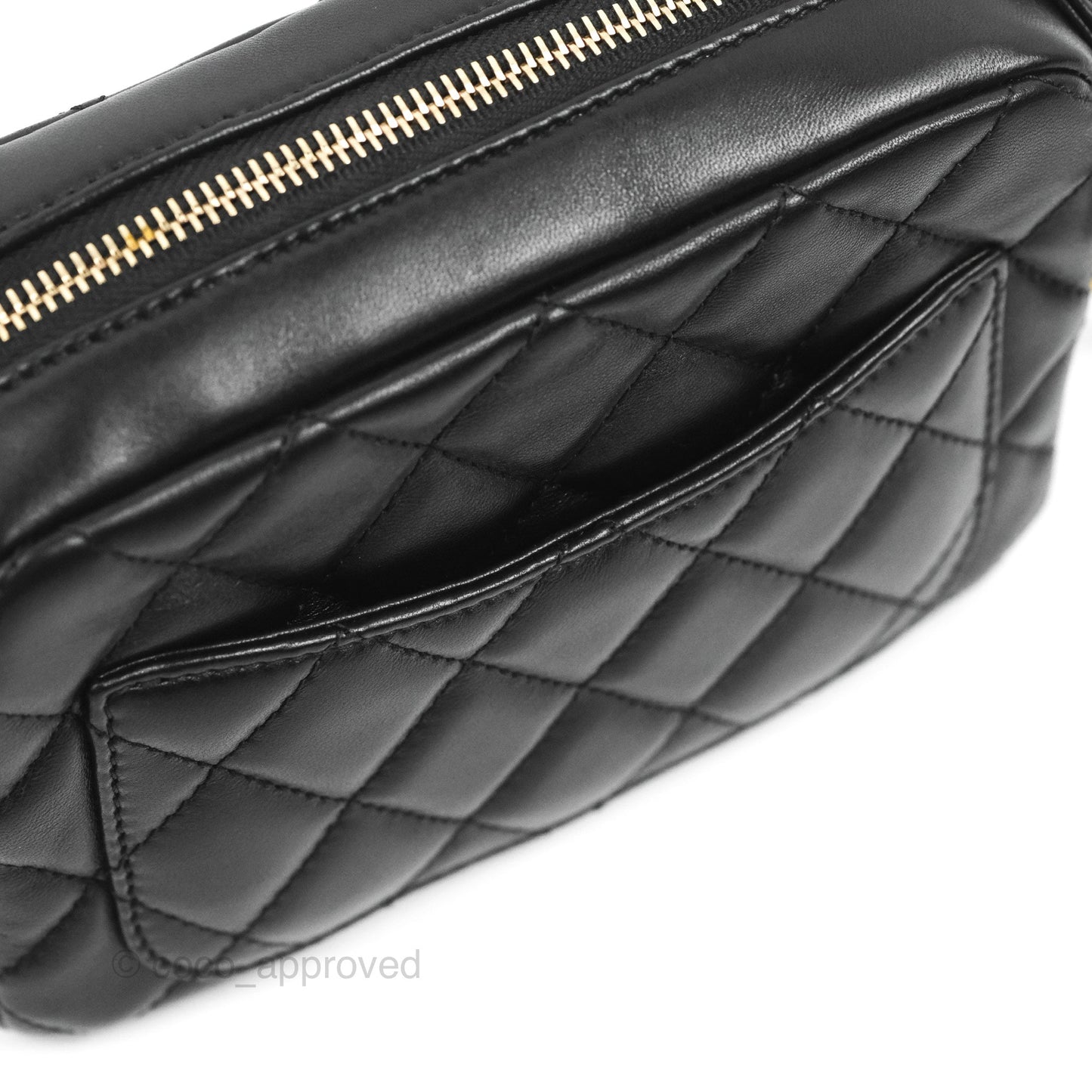 Chanel Quilted CC Pearl Crush Camera Case Black Lambskin Gold Hardware