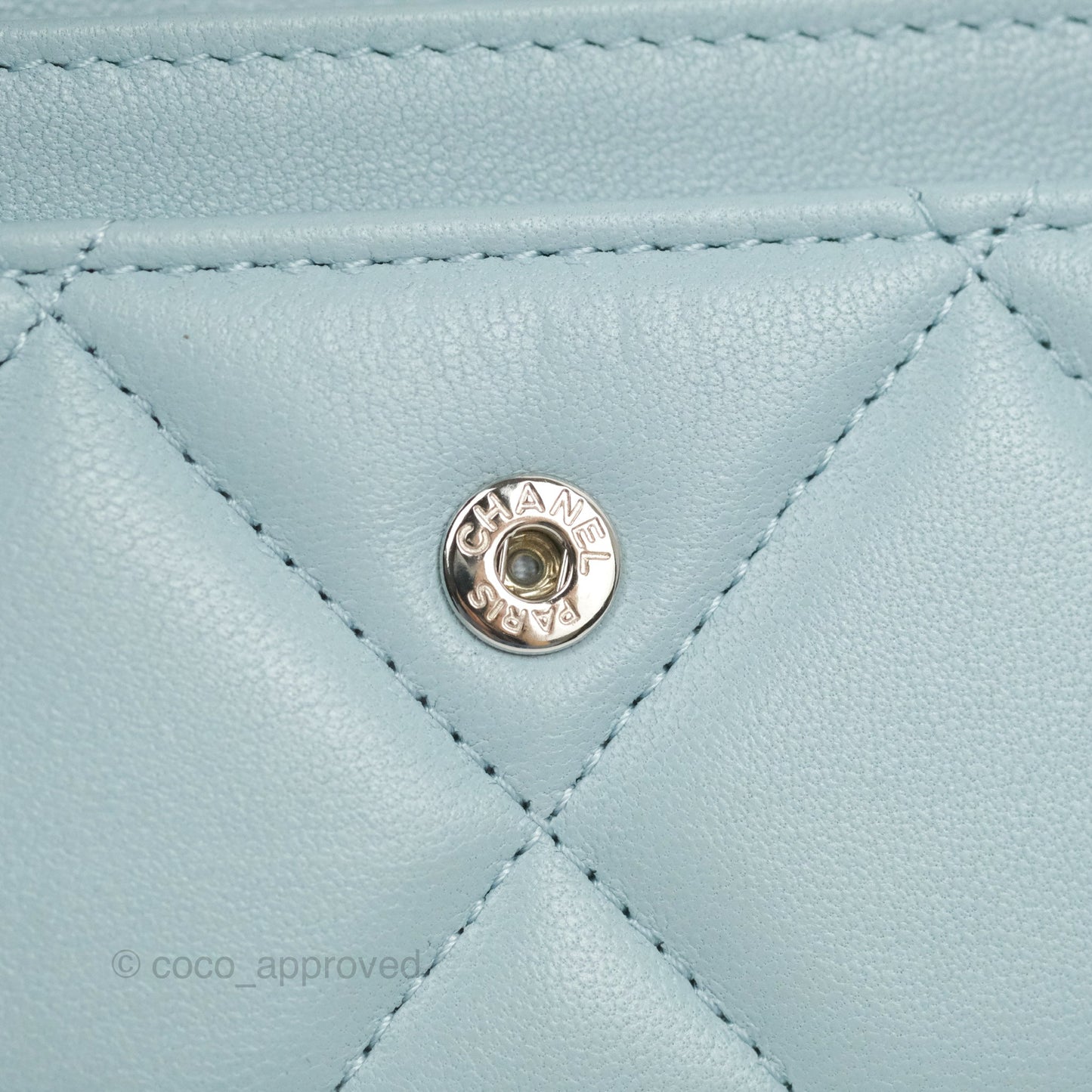 Chanel 19 Quilted Flap Card Holder Light Blue Lambskin