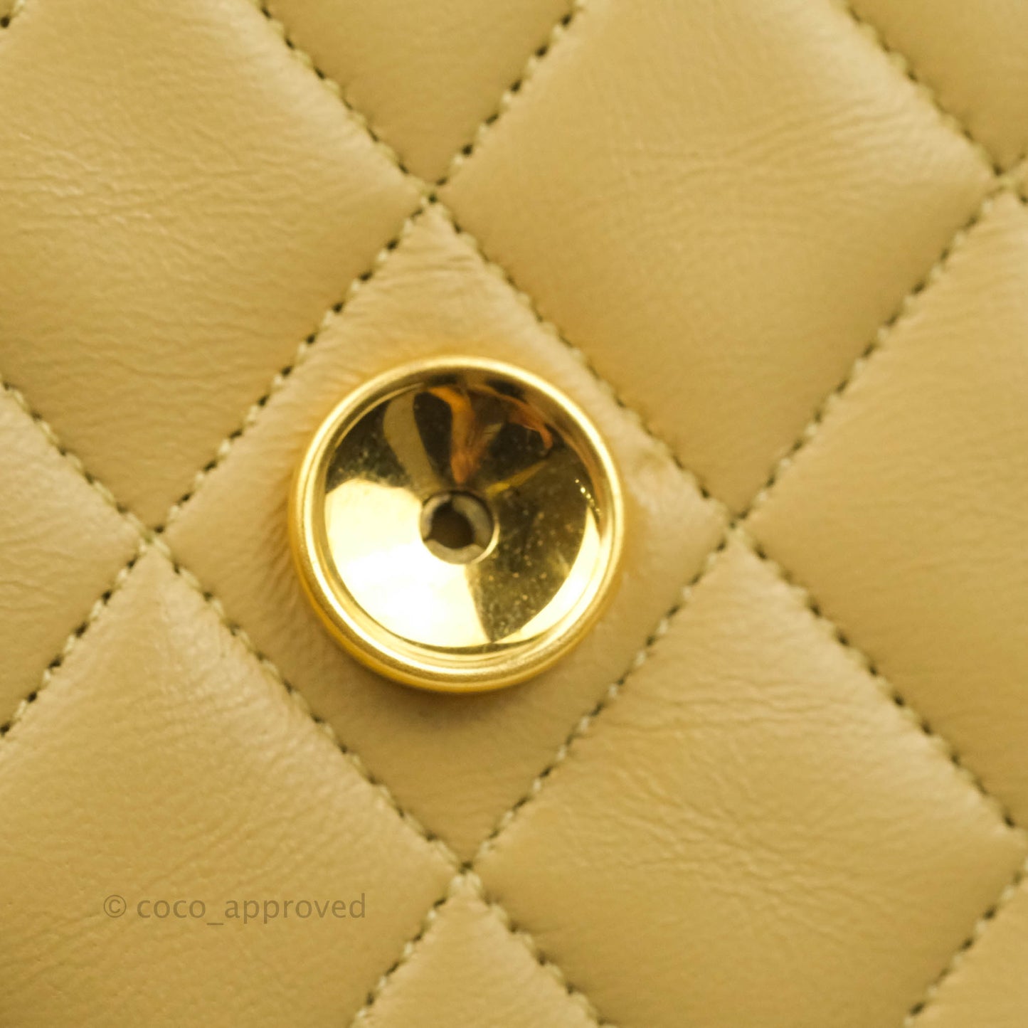 Chanel Vintage Single Flap Beige Lambskin 24K Gold Hardware