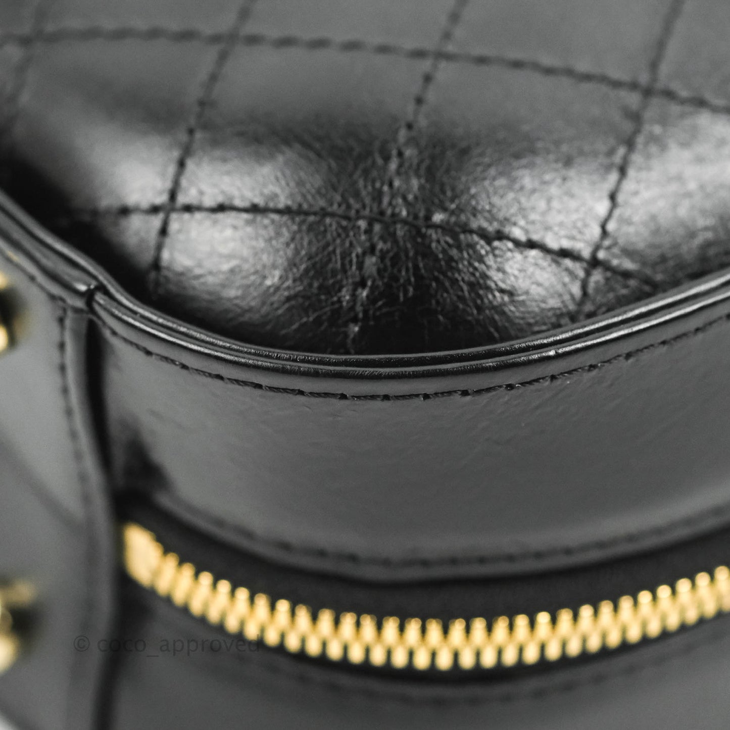 Chanel Small Round Vanity Case Bag Black Crumpled Calfskin 19C