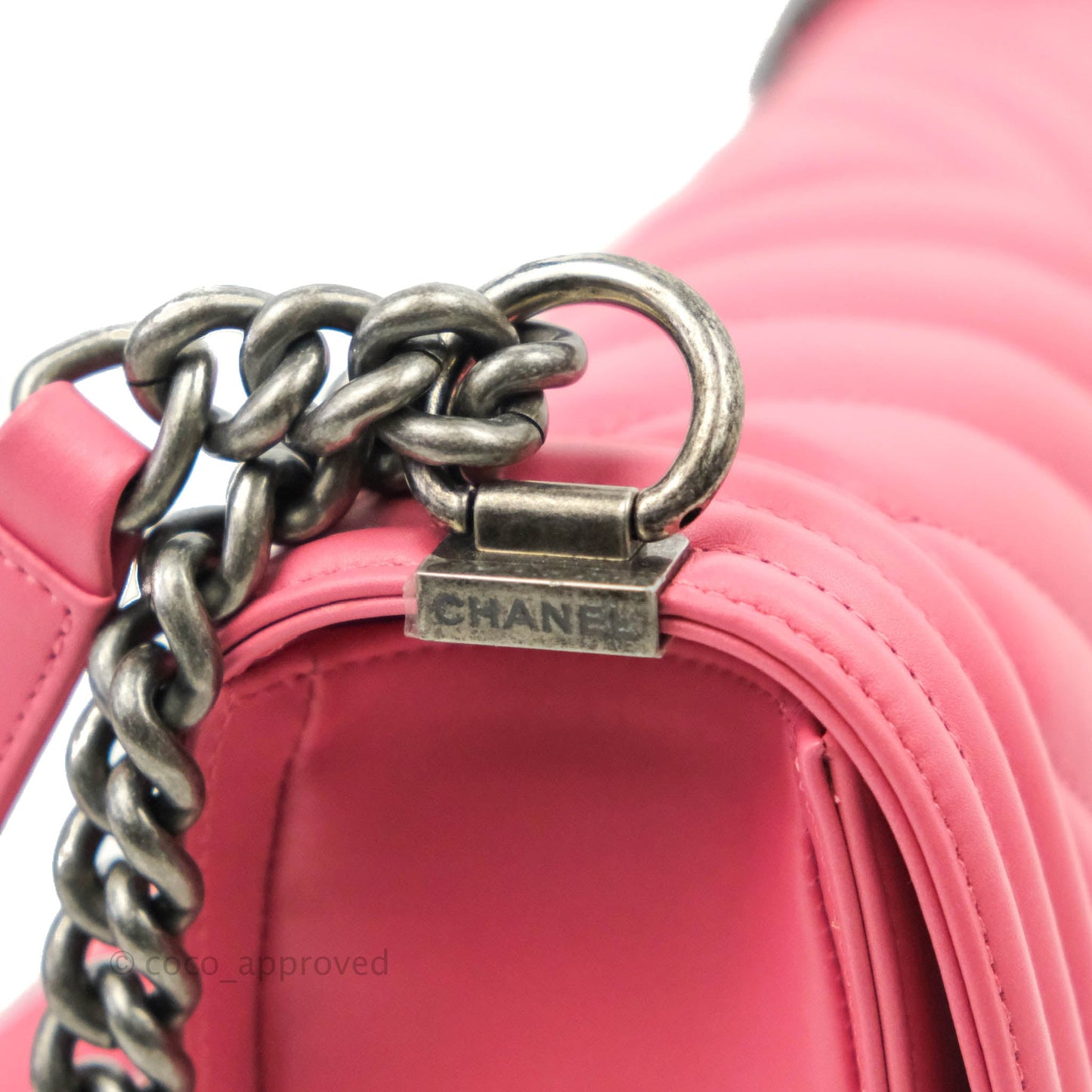 Chanel Medium Boy Chevron Pink Calfskin Ruthenium Hardware