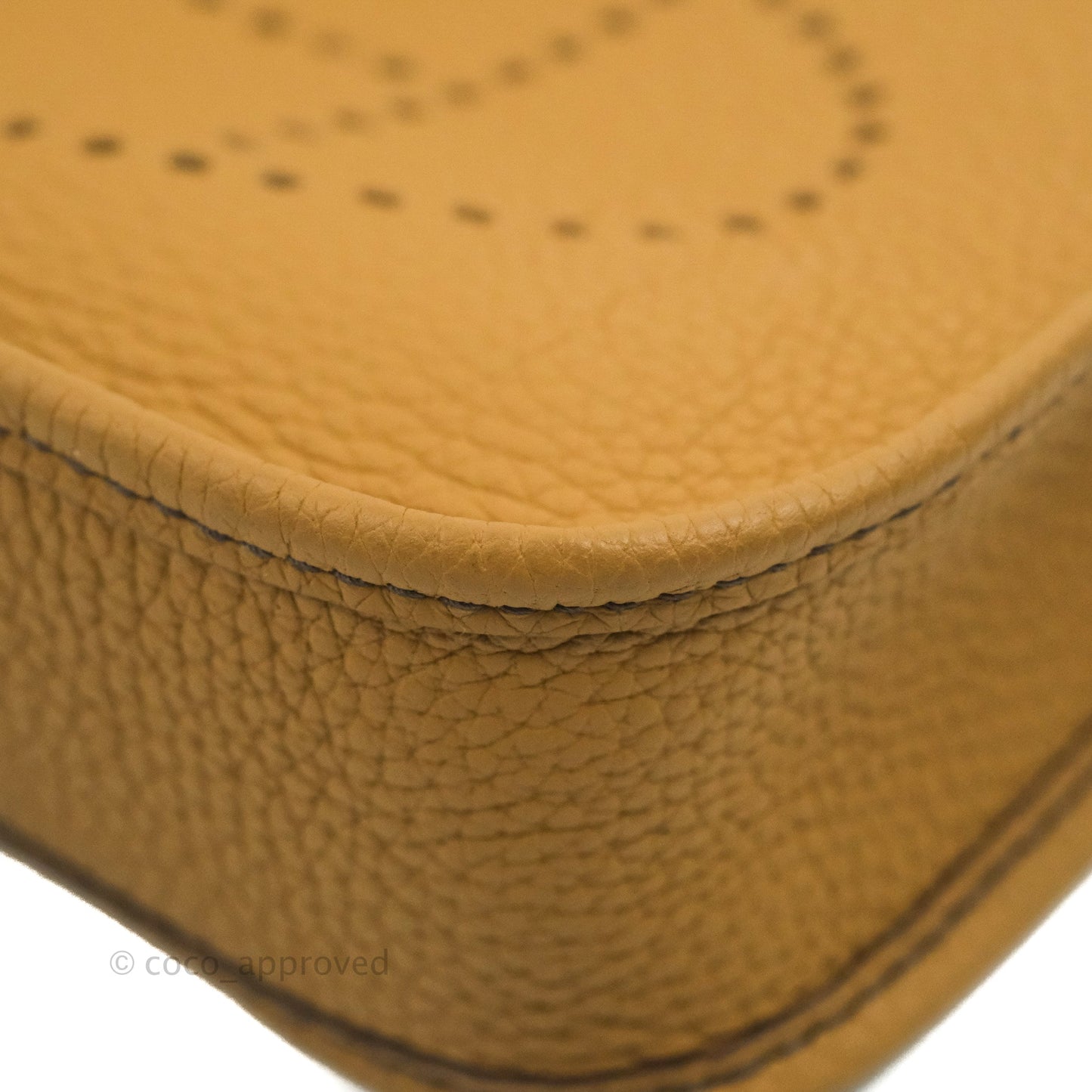 Hermès Mini Evelyne 16 Biscuit 48 Clemence Gold Hardware