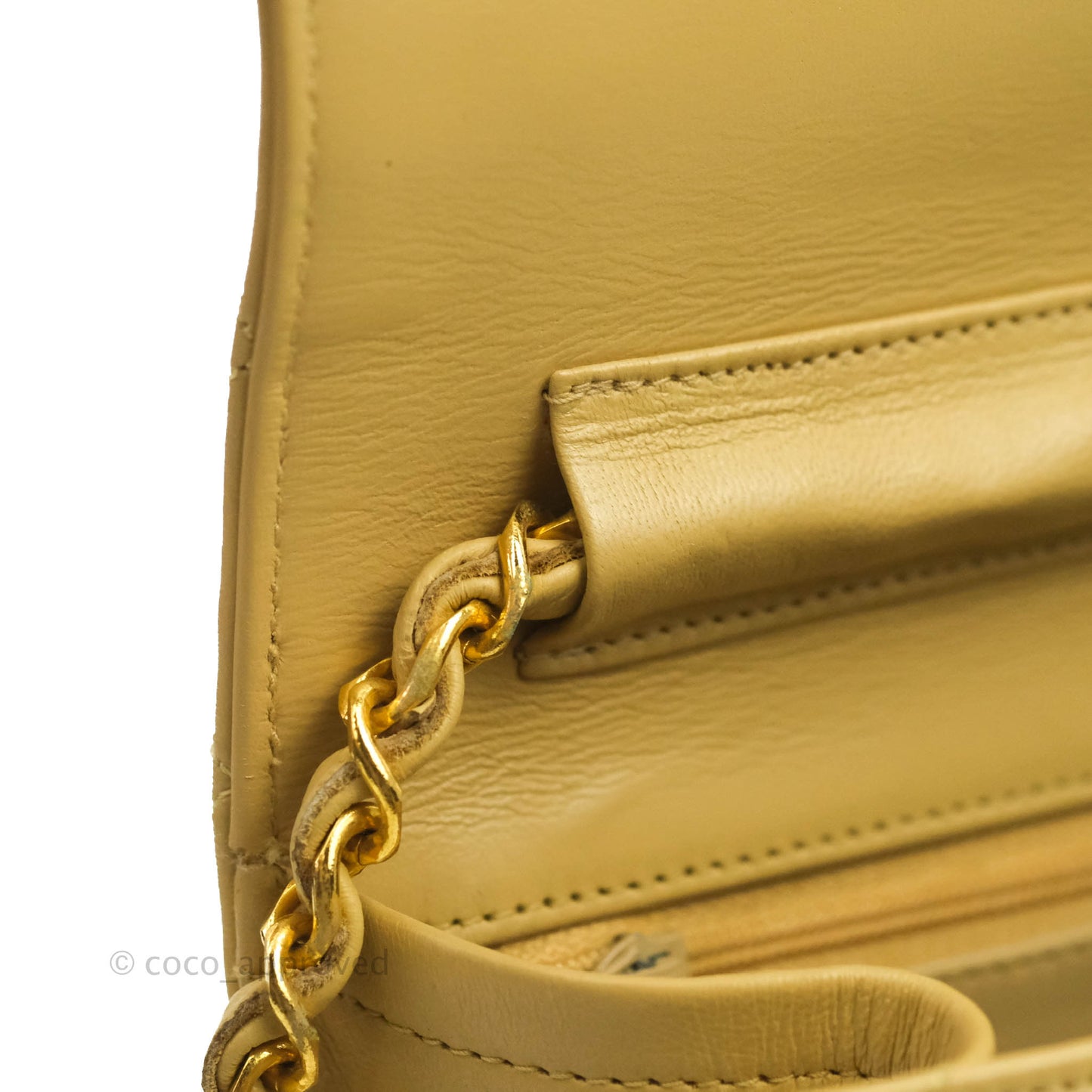 Chanel Vintage Single Flap Beige Lambskin 24K Gold Hardware