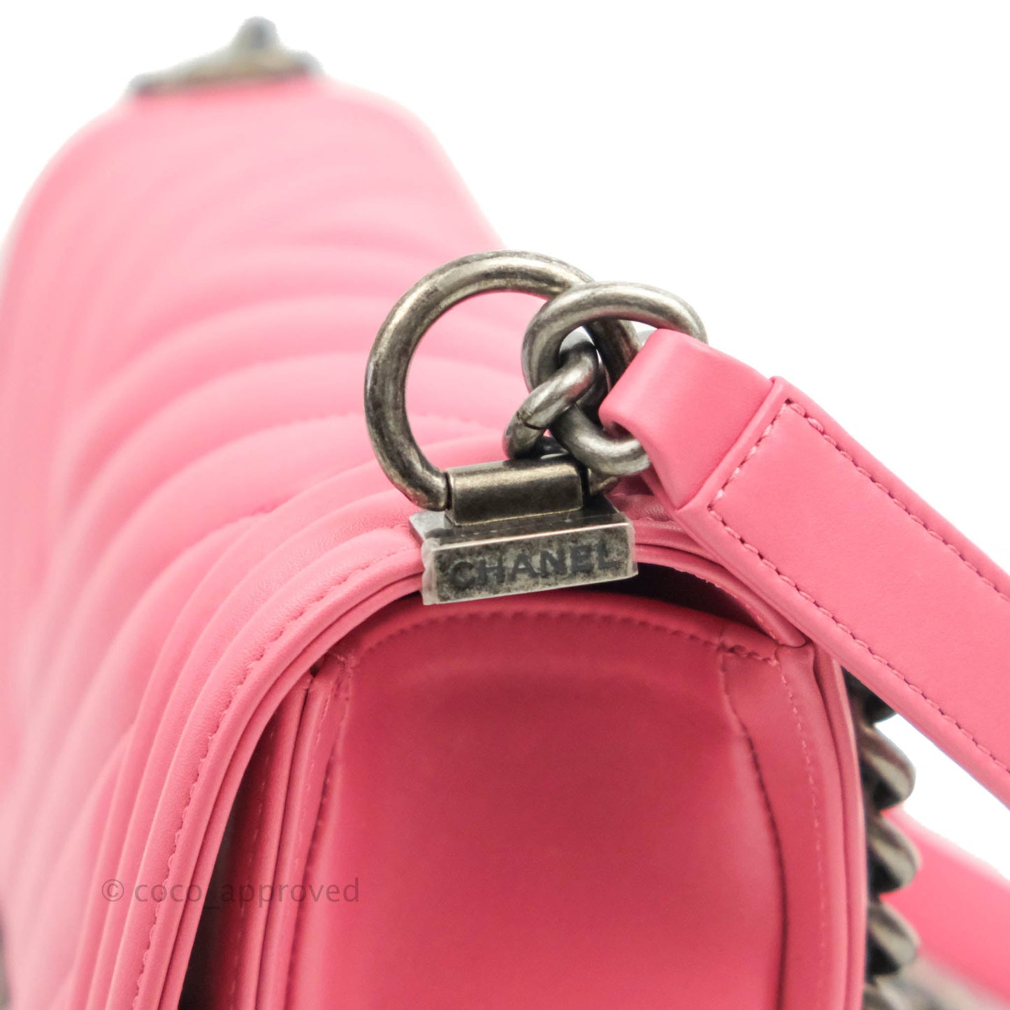Chanel Medium Boy Chevron Pink Calfskin Ruthenium Hardware