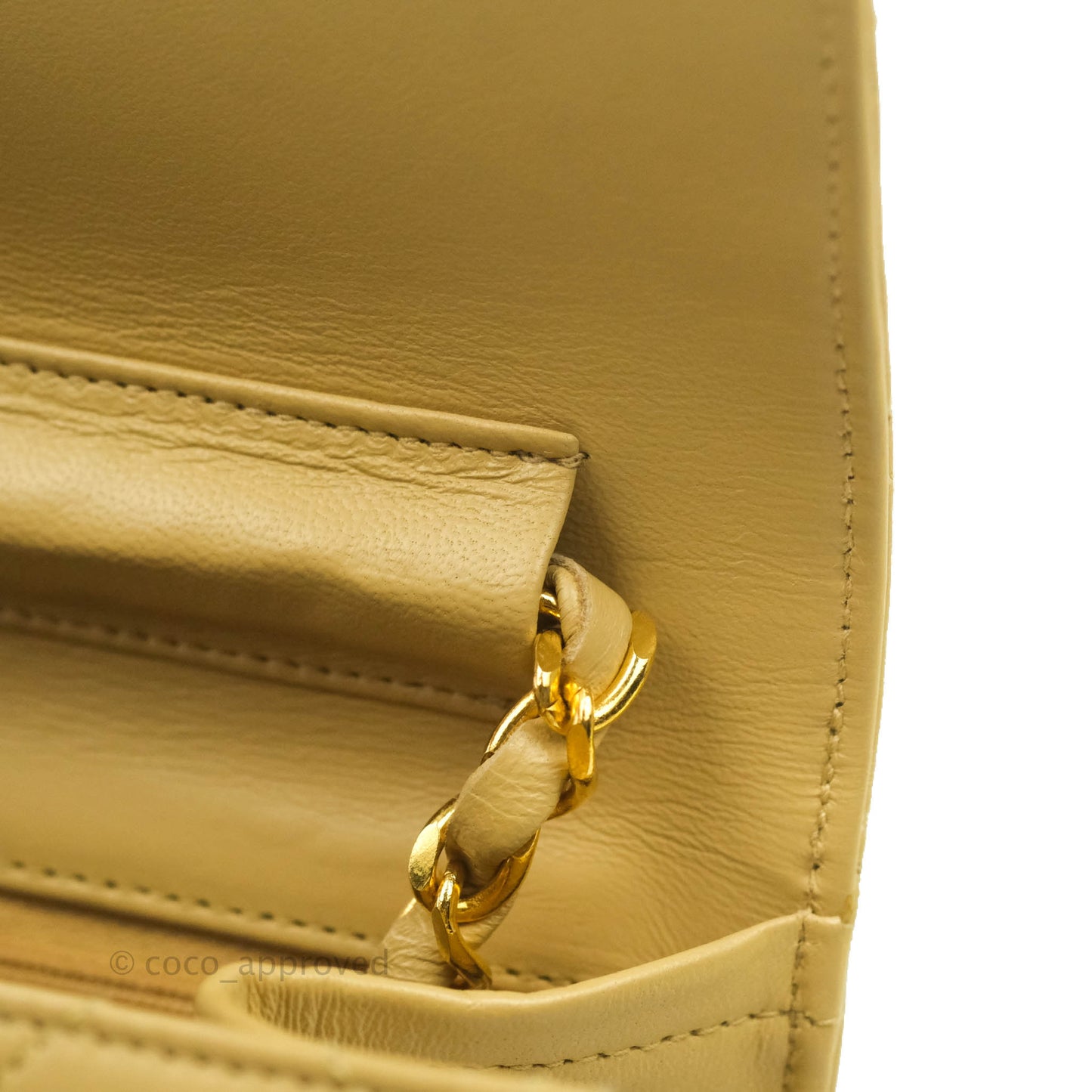 Chanel Vintage Single Flap Beige Lambskin 24K Gold Hardware