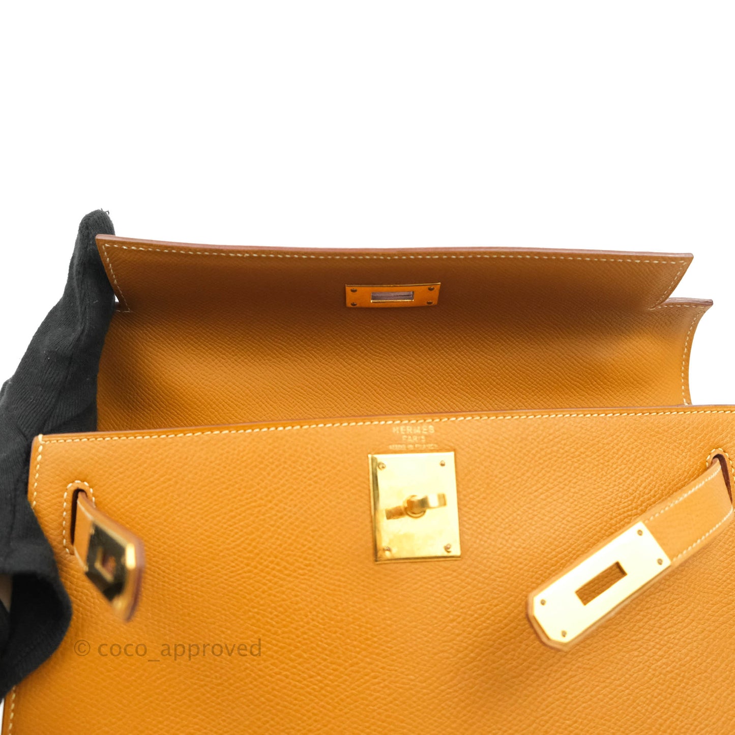 Hermès Vintage Kelly 28 Gold Epsom Gold Hardware