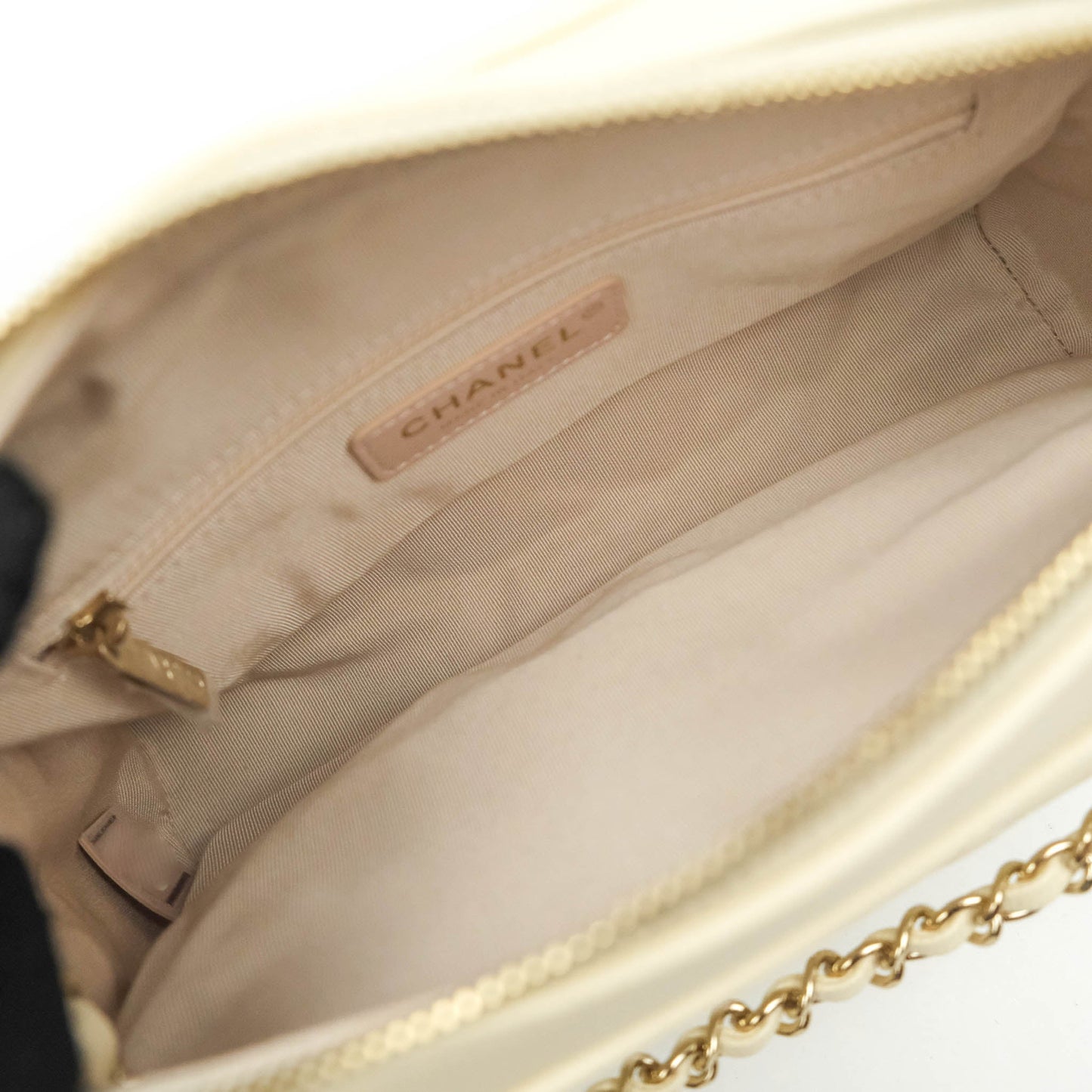 Chanel Camera Bag With Detachable Pouch Ivory Caviar Gold Hardware