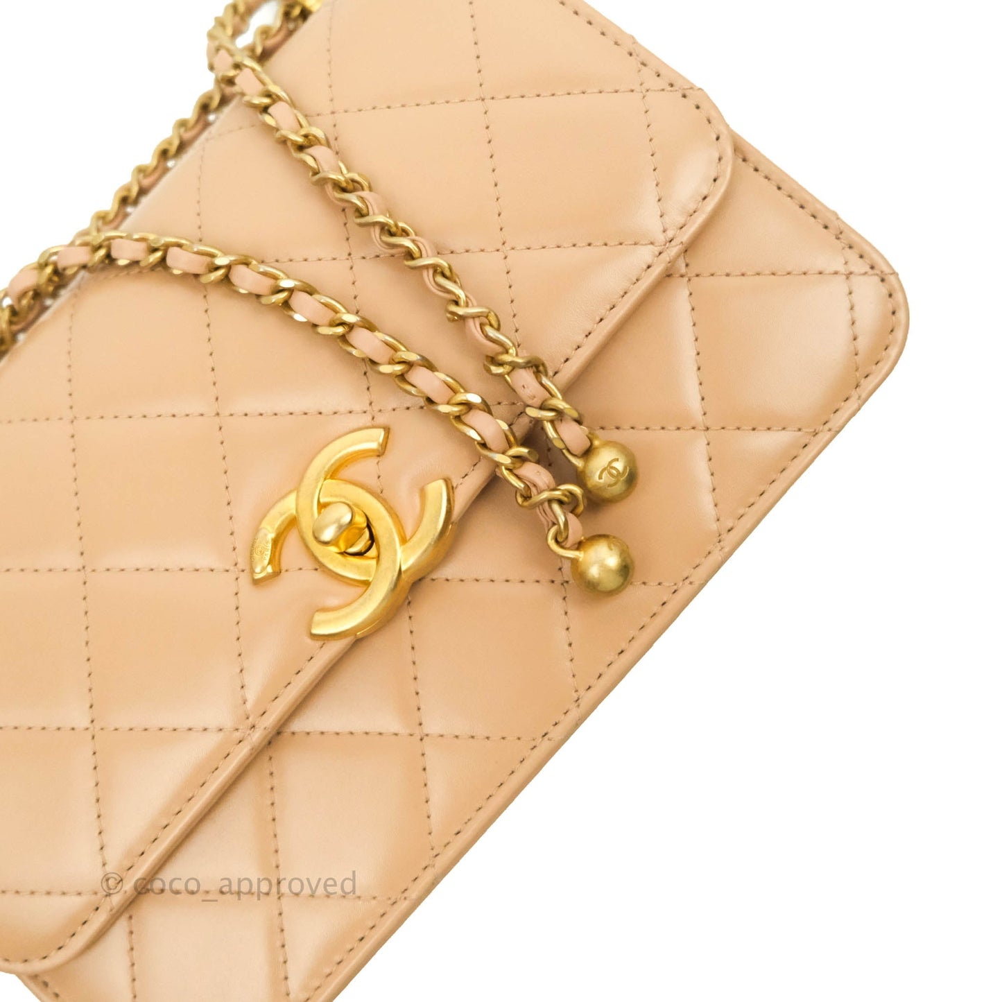 Chanel Quilted Small Perfect Fit Adjustable Beige Calfskin Gold Hardware 21A