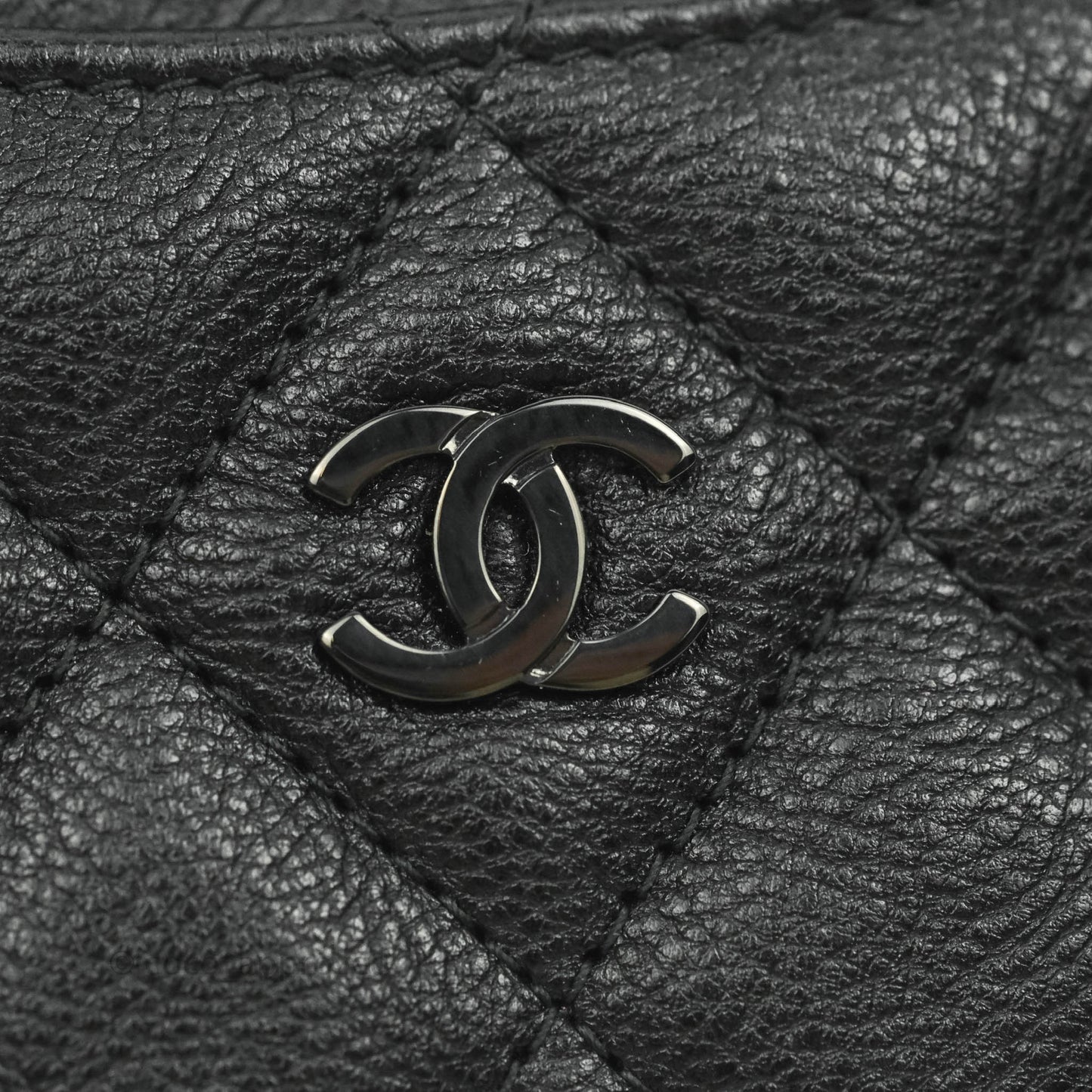 Chanel Quilted Classic Flat Card Holder So Black Calfskin