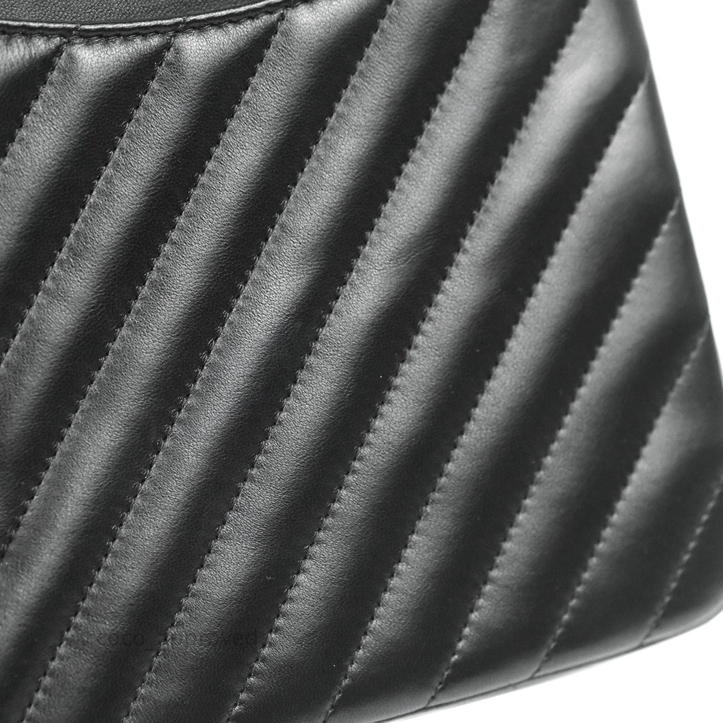 Chanel Jumbo Double Flap So Black Chevron Lambskin Black Hardware⁣⁣