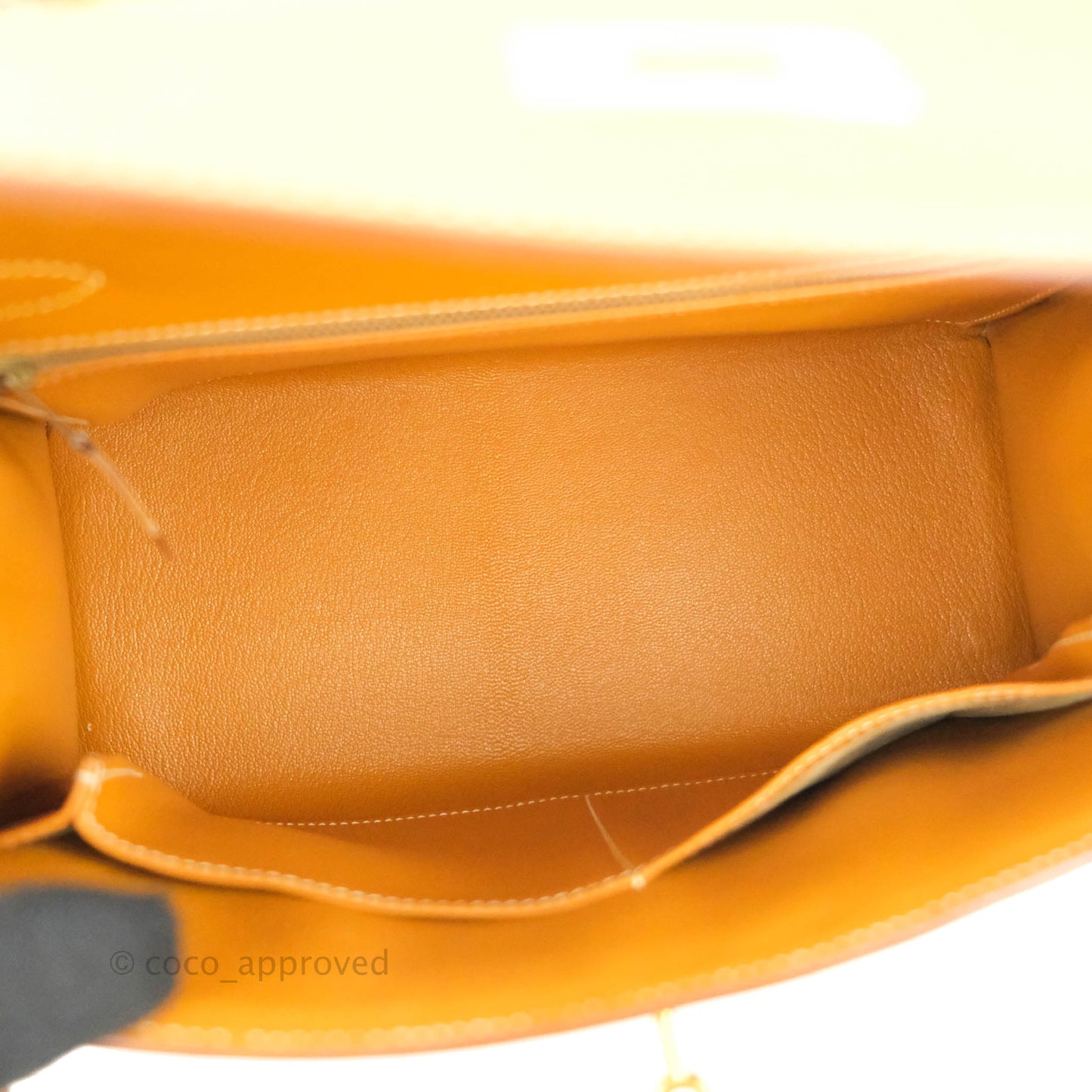 Hermès Vintage Kelly 28 Gold Epsom Gold Hardware