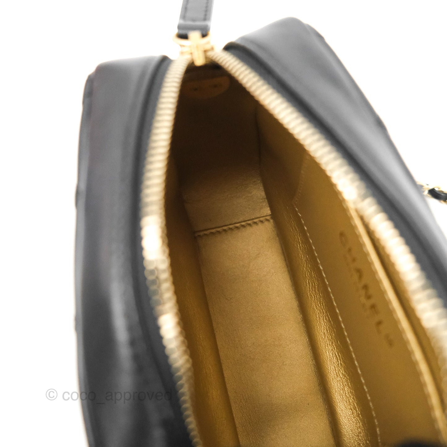 Chanel Quilted CC Pearl Crush Camera Case Black Lambskin Gold Hardware