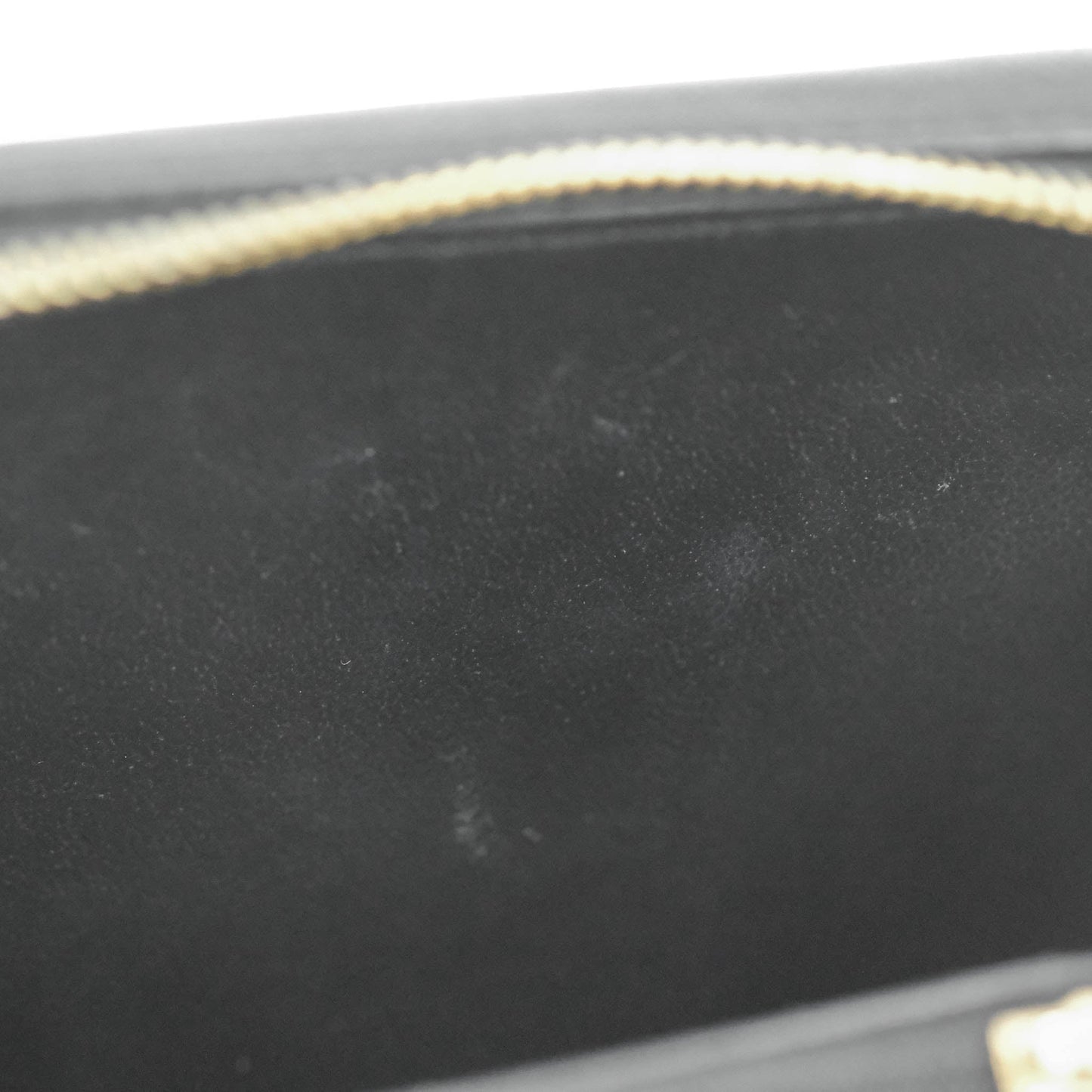 Chanel Quilted Medium CC Filigree Vanity Case Black Caviar Gold Hardware
