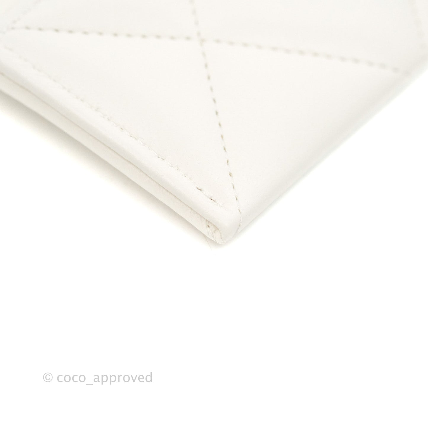 Chanel 19 Quilted Flat Card Holder White Lambskin