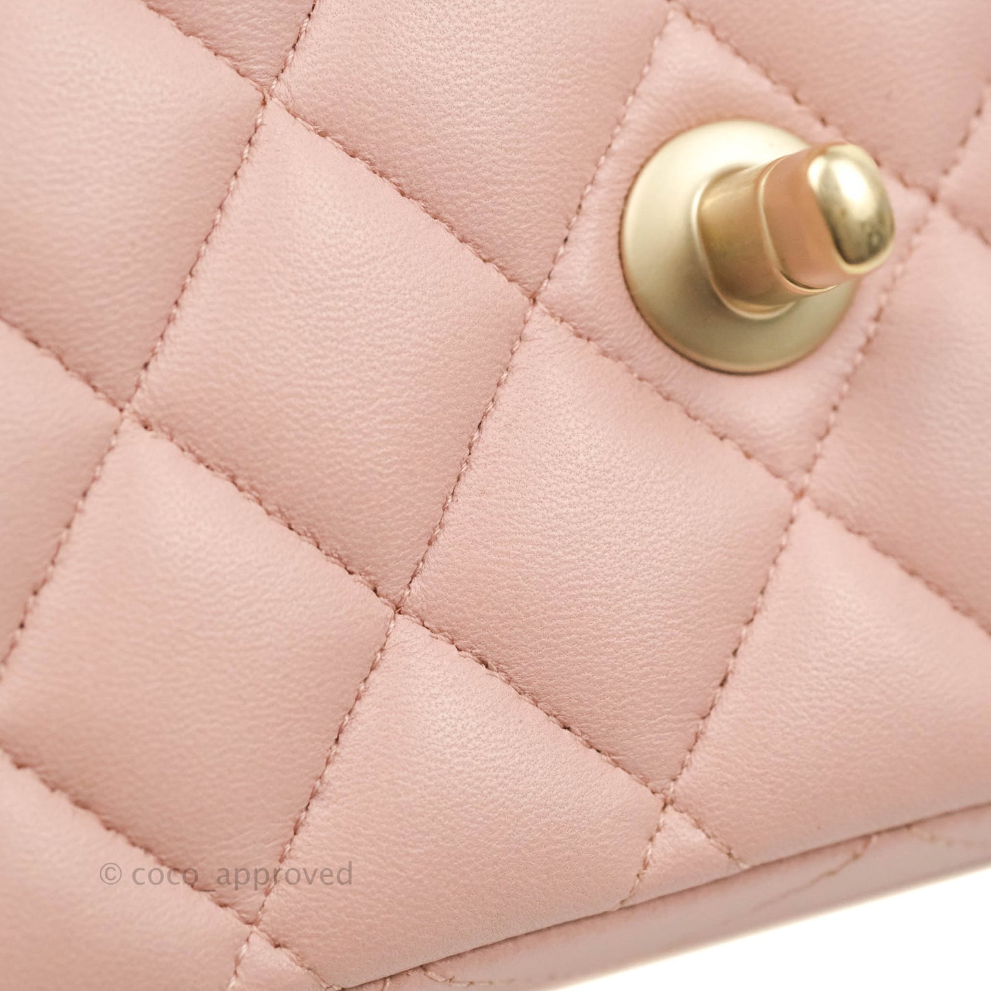 Chanel Classic M/L Medium Flap Quilted Light Pink Lambskin Matte Gold Hardware