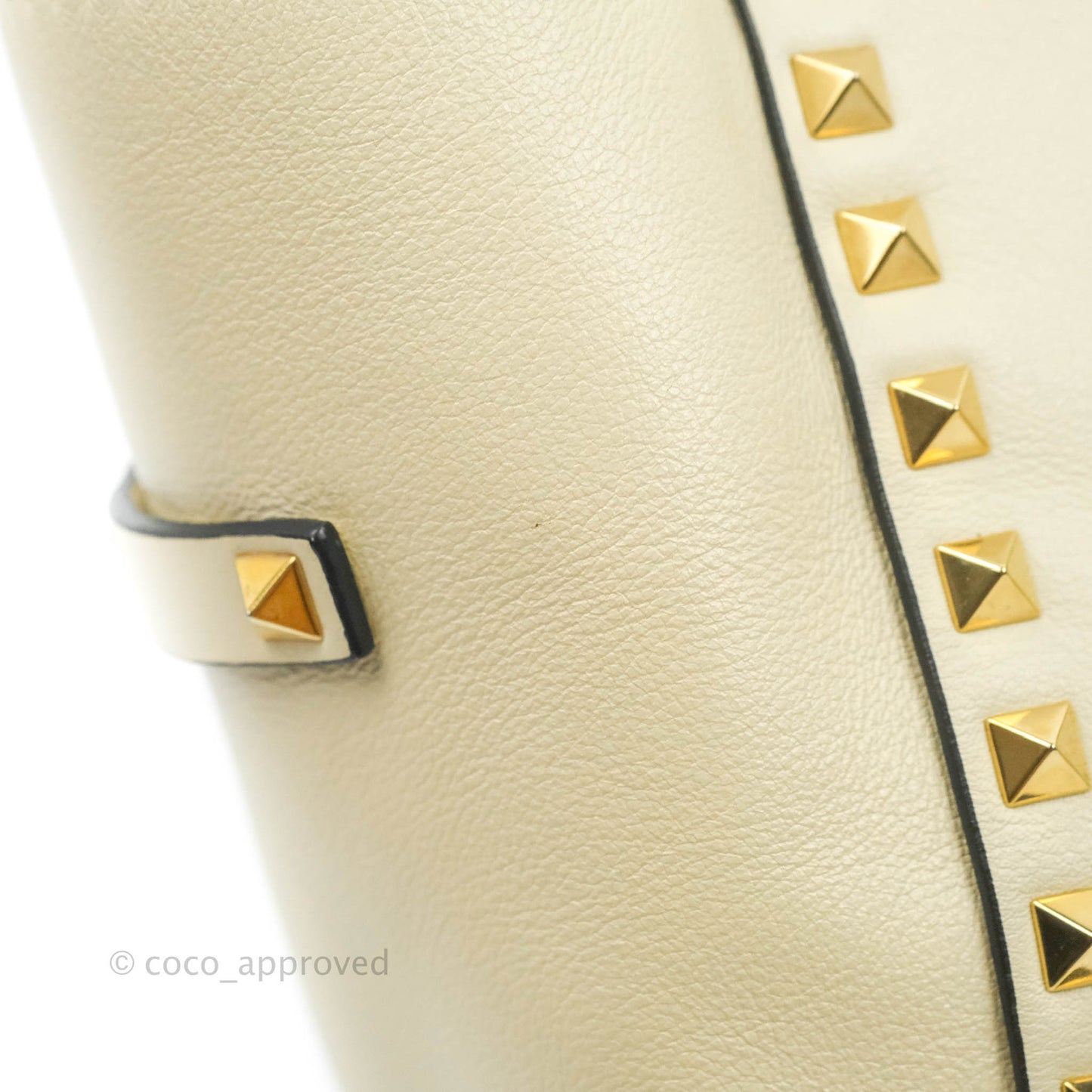 Valentino Garavani Rockstud Mini Trapeze Shoulder Bag White Calfskin Gold Hardware