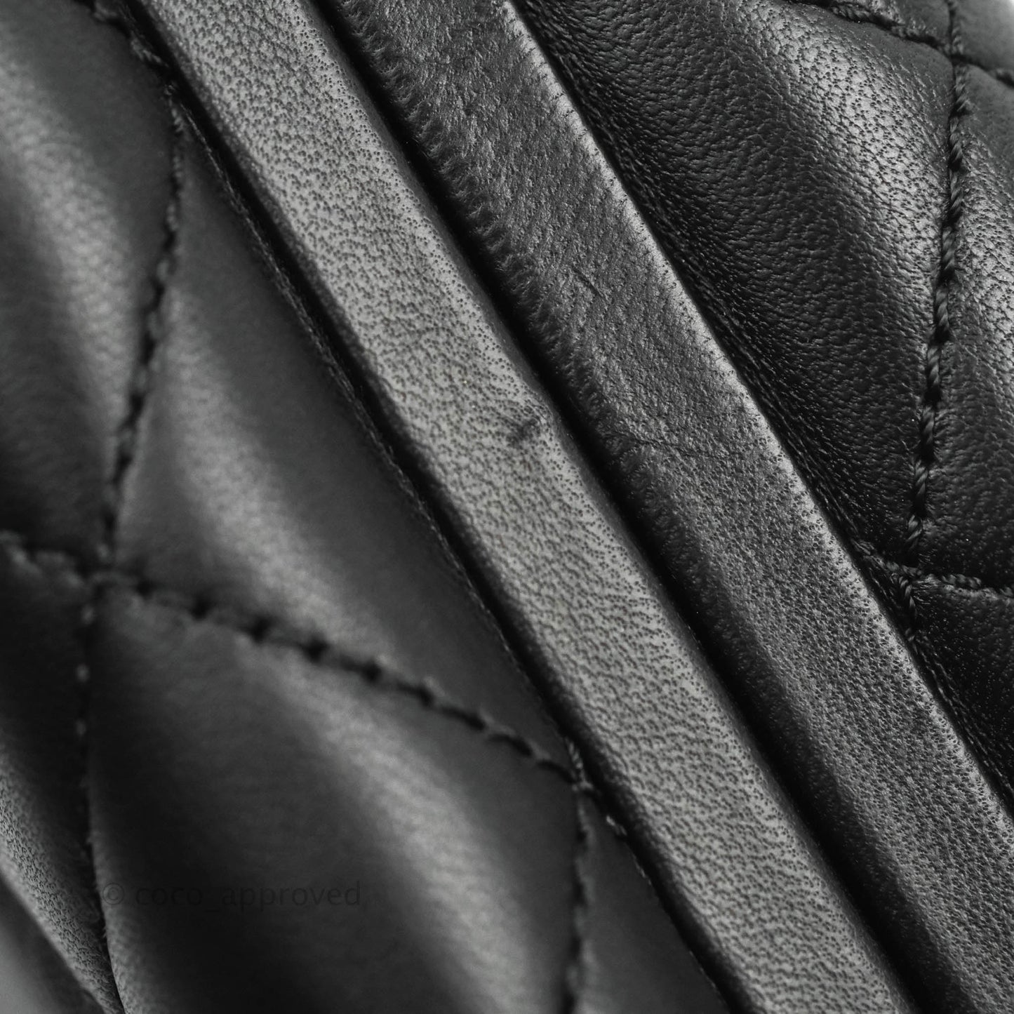 Chanel Quilted CC Kisslock Box With Chain Black Lambskin Ruthenium Hardware