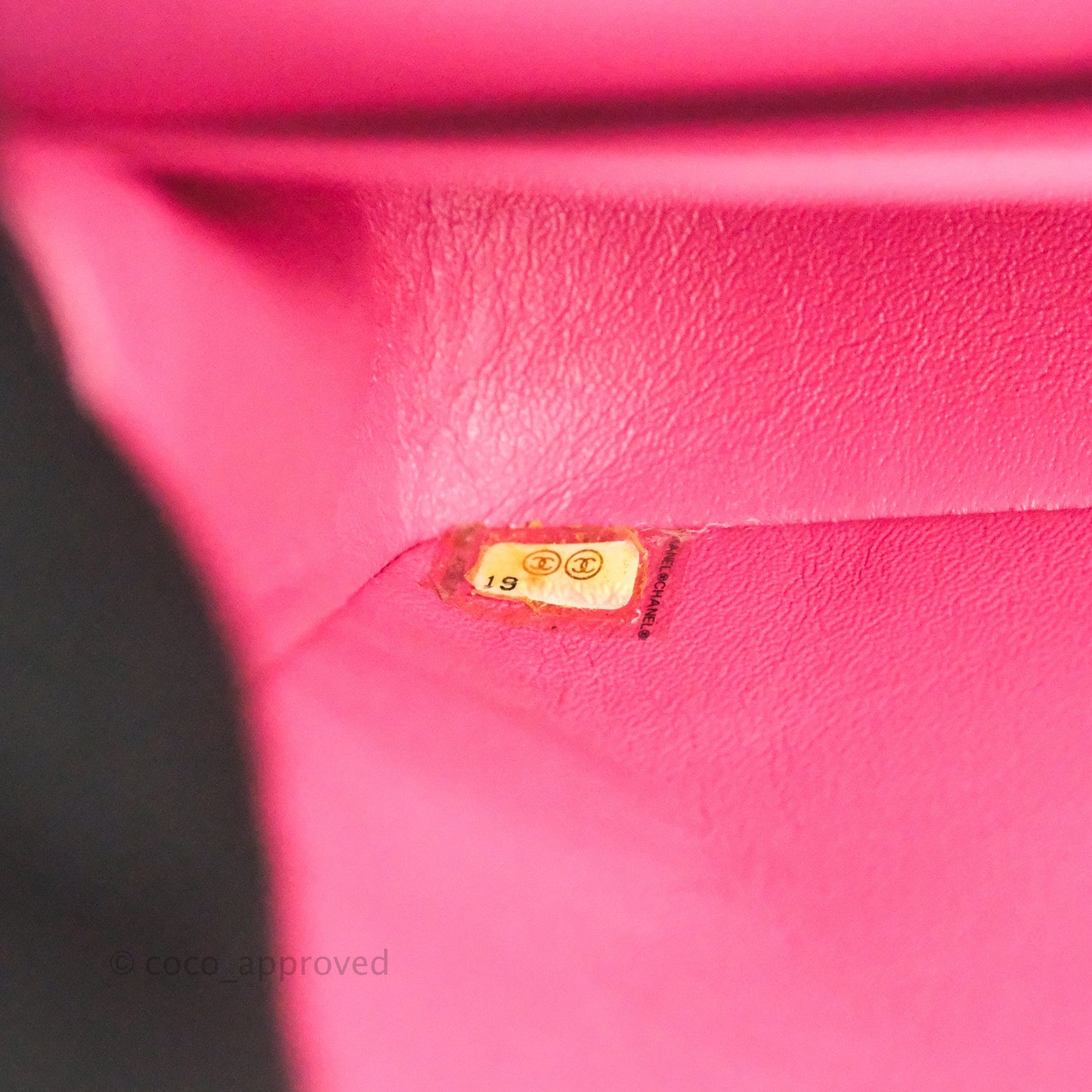 Chanel Classic M/L Medium Double Flap Pink Lambskin Matte Gold Hardware