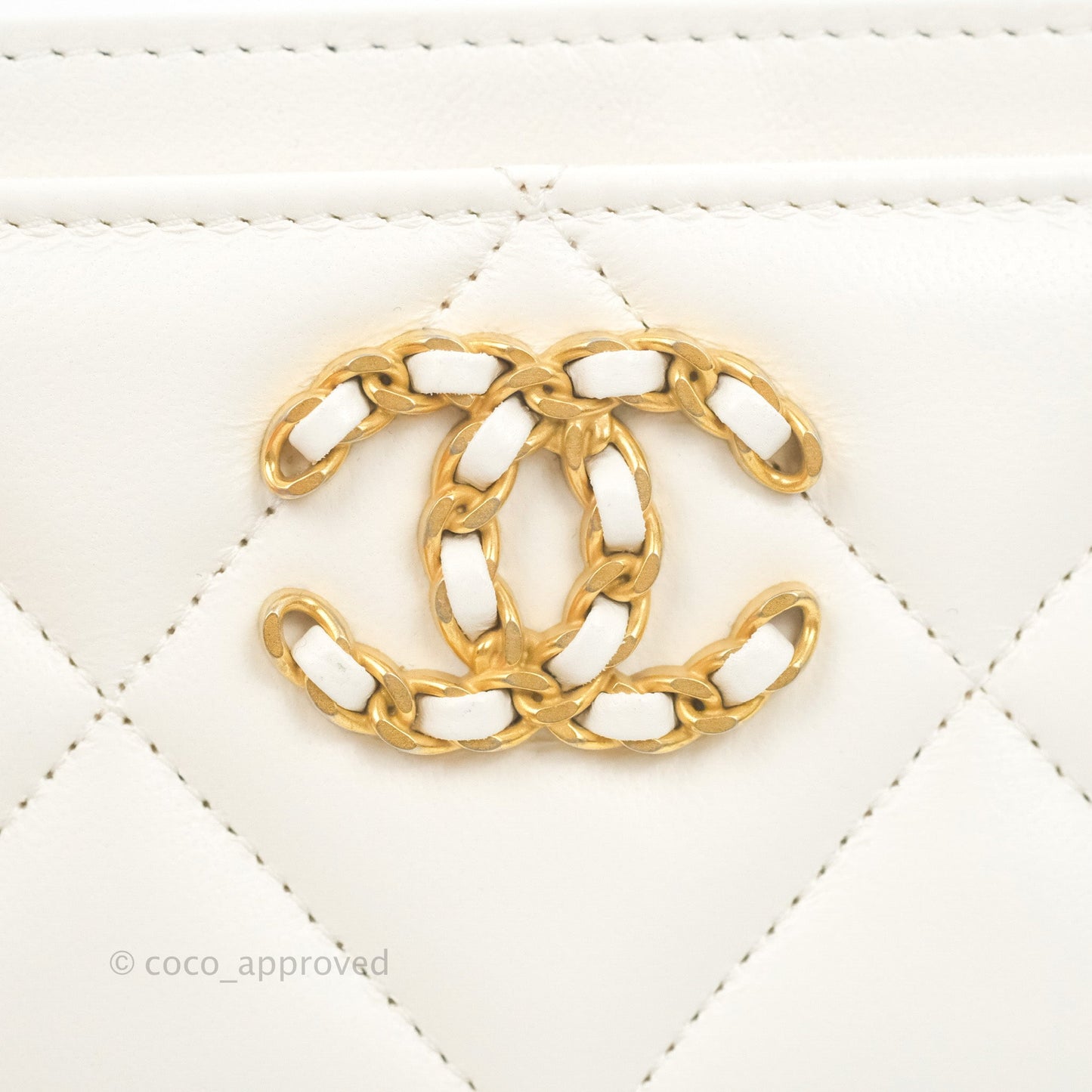 Chanel 19 Quilted Flat Card Holder White Lambskin
