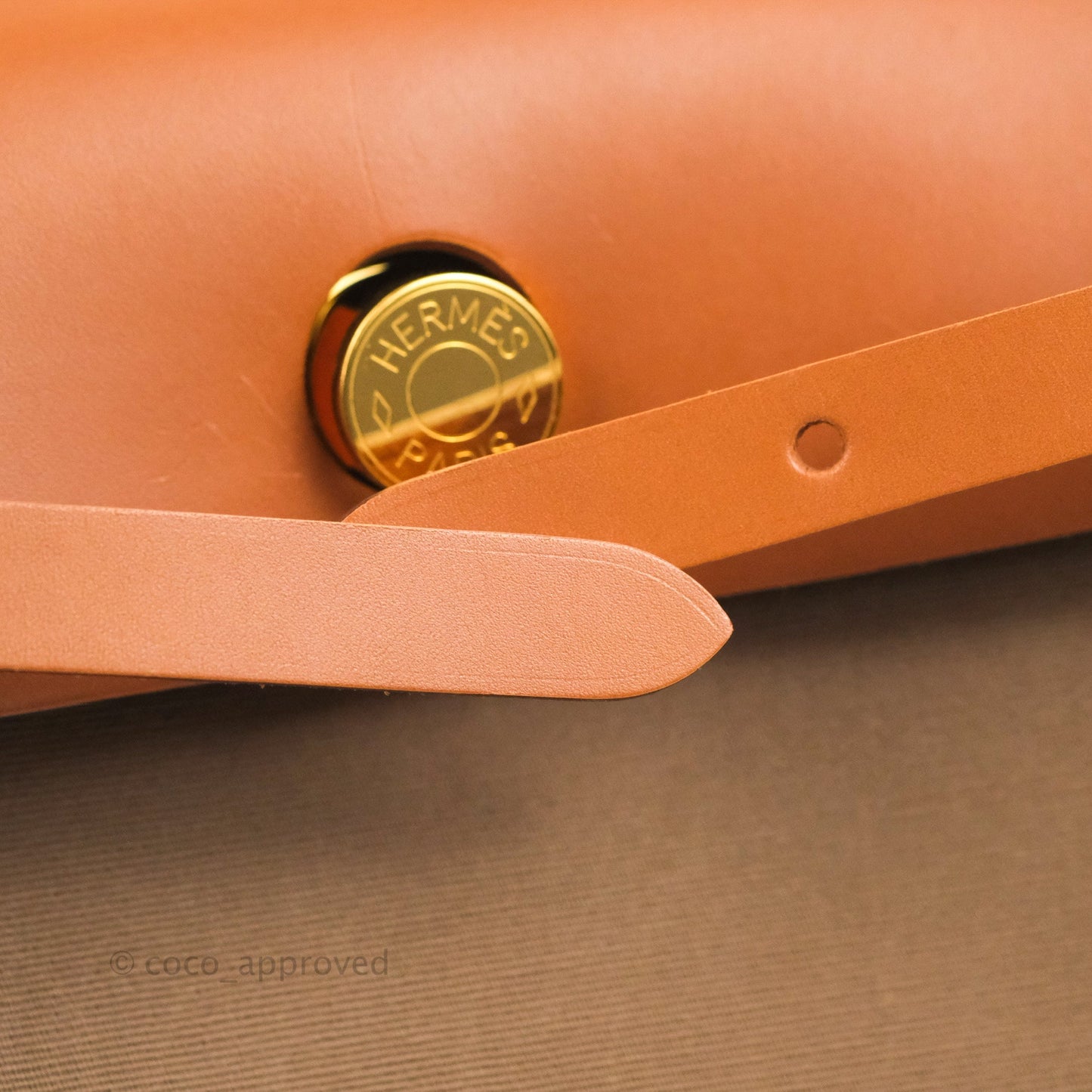 Hermès Retourne Herbag Zip 31 Etoupe-Dune/Fauve Canvas Gold Hardware