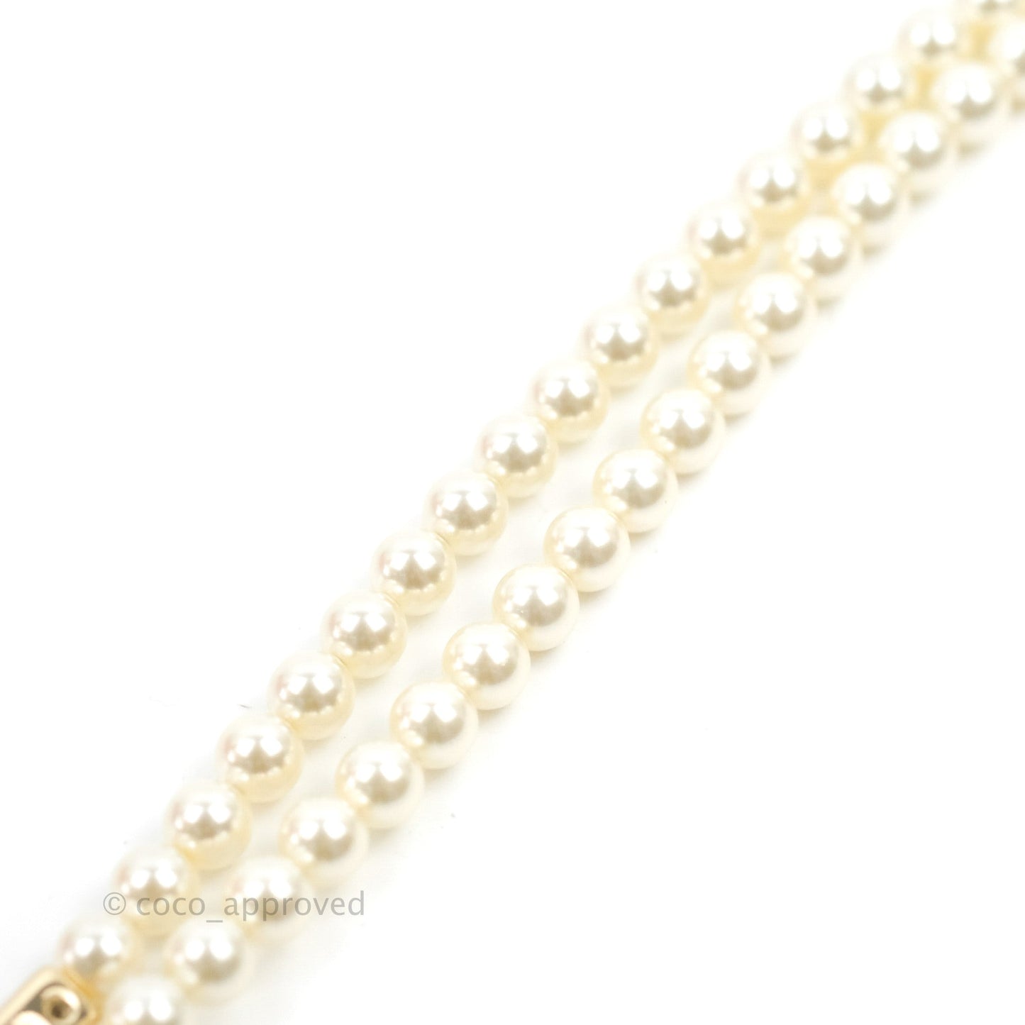 Chanel Quilted Round Clutch With Pearl Chain Iridescent Pink Lambskin Gold Hardware