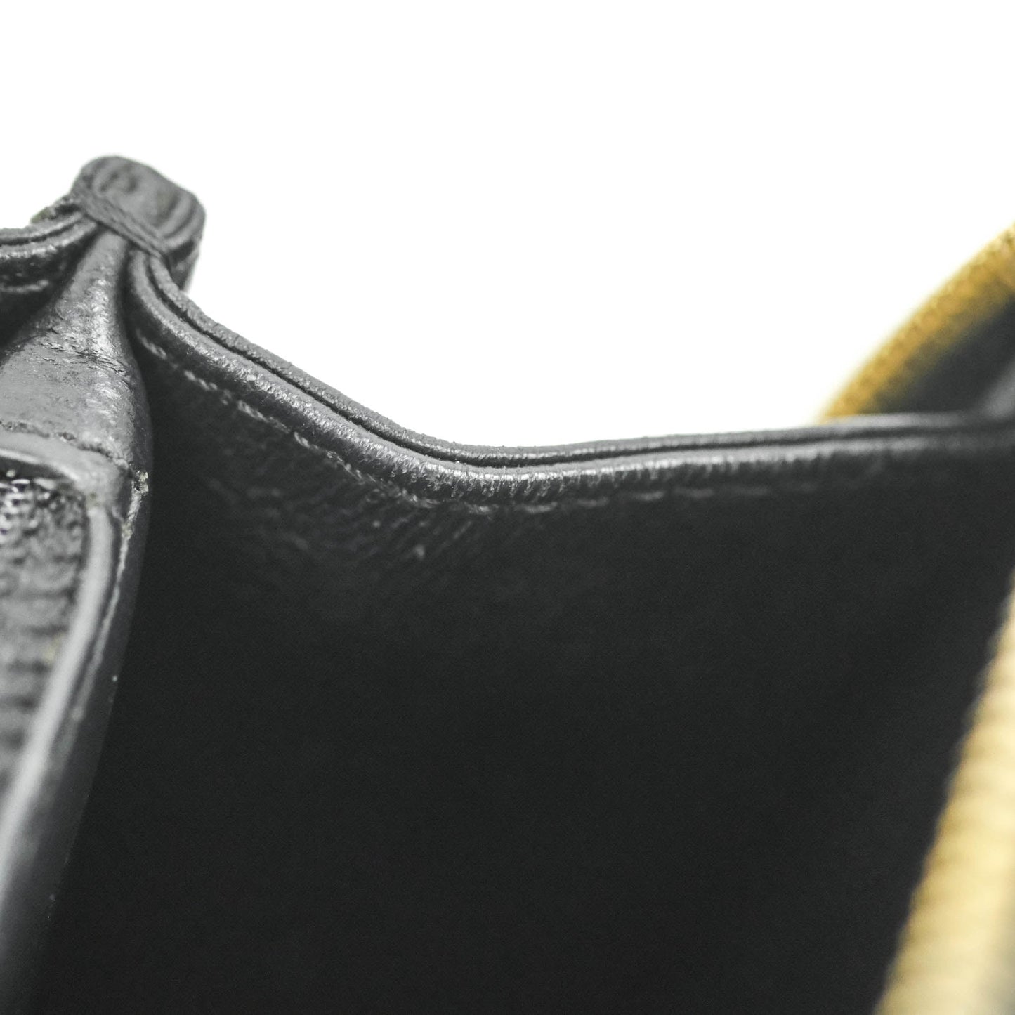Chanel Quilted Medium CC Filigree Vanity Case Black Caviar Gold Hardware