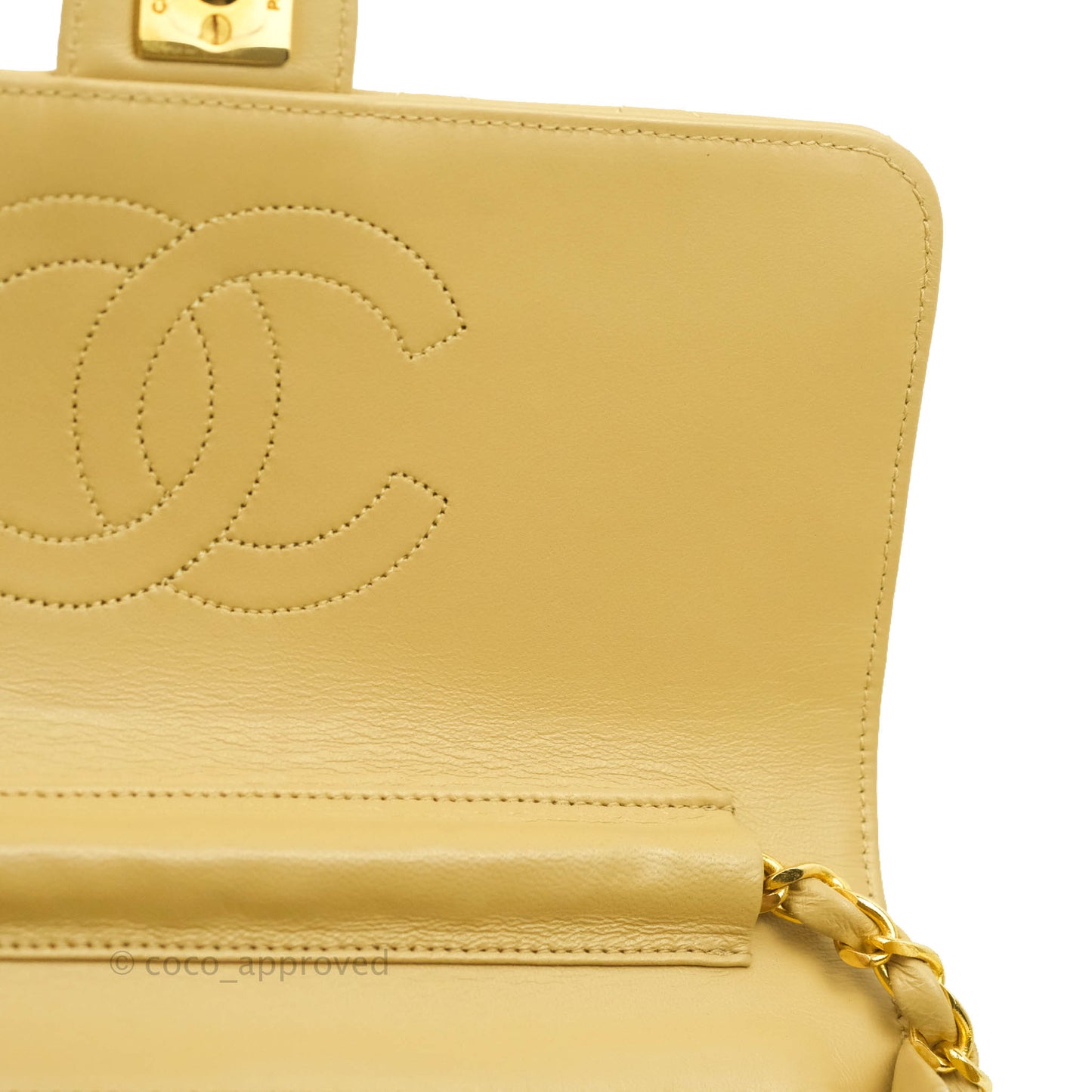 Chanel Vintage Single Flap Beige Lambskin 24K Gold Hardware