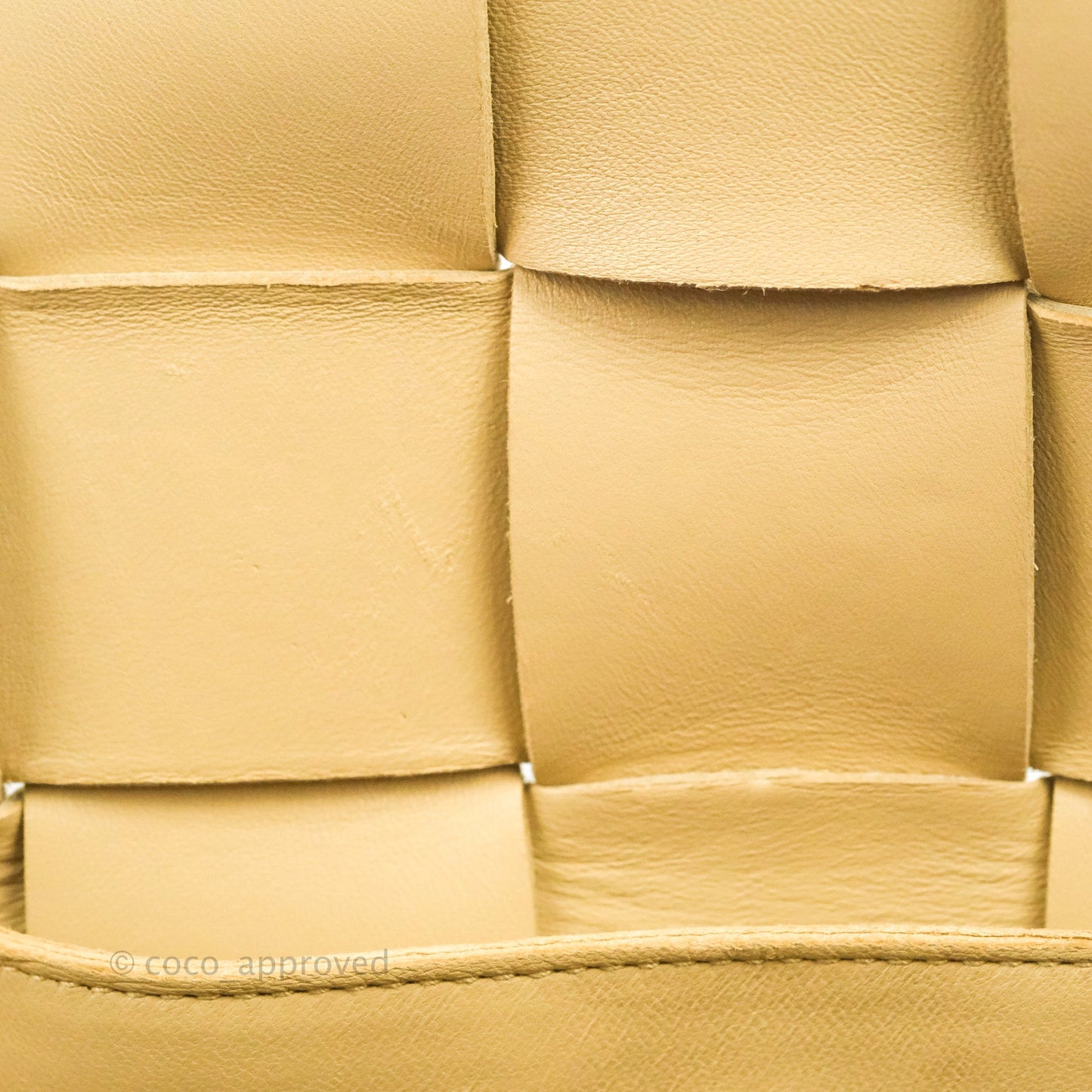 Bottega Veneta Cassette Shoulder Bag Intreccio Porridge Grained Calfskin Gold Hardware