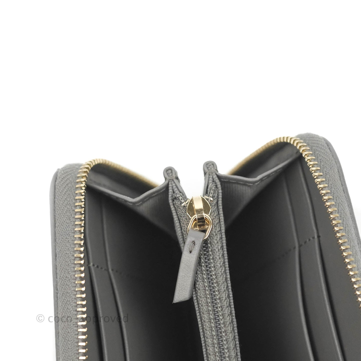 Chanel Quilted 19 Zipped Wallet Grey Lambskin