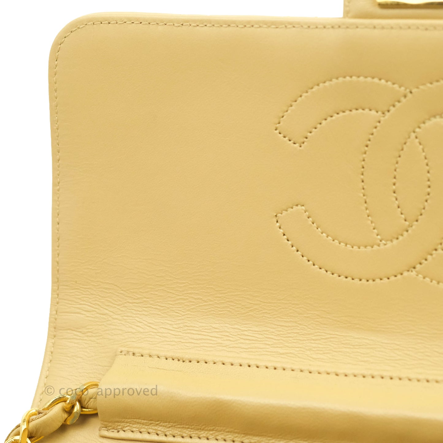 Chanel Vintage Single Flap Beige Lambskin 24K Gold Hardware