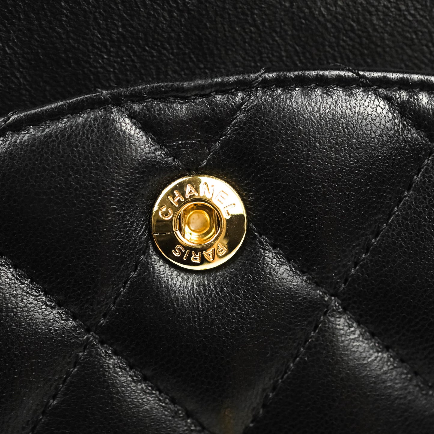 Chanel Classic M/L Medium Flap Quilted Black Lambskin Gold Hardware