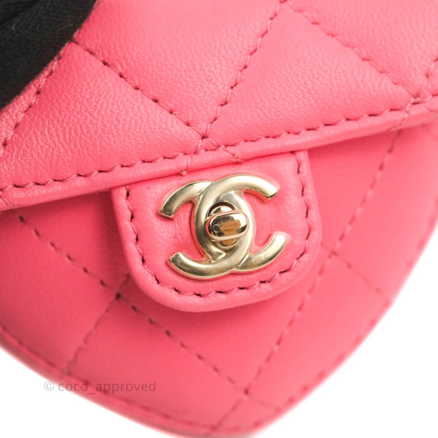 Chanel Small Heart Coin Purse Necklace Pink Lambskin Gold Hardware 22S